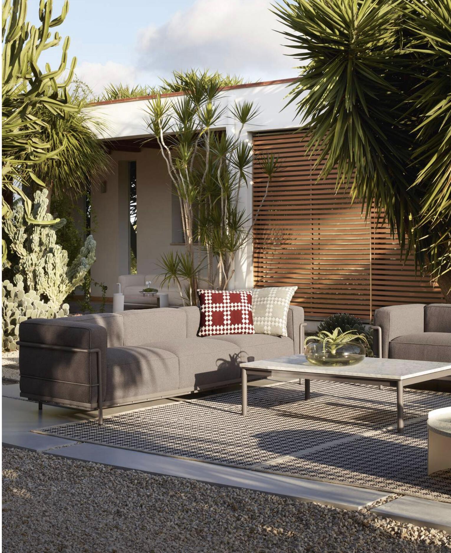 Le Corbusier Table En Tube Basse, Outdoor For Cassina In New Condition For Sale In Barcelona, Barcelona