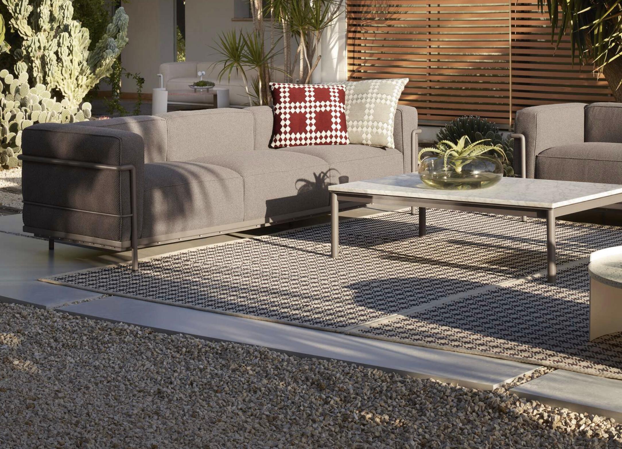 Le Corbusier Table En Tube Basse, Outdoor For Cassina For Sale 2