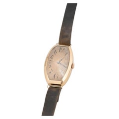 Vintage Traditional 18kt Gold Tonneau Wrist Watch, circa 1930