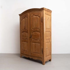 Early 20th Century Antique Traditional Spanish Pinewood Wardrobe