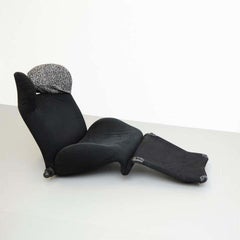 Poltrona Toshiyuki Kita Wink 111 in nero di Cassina, circa 1980