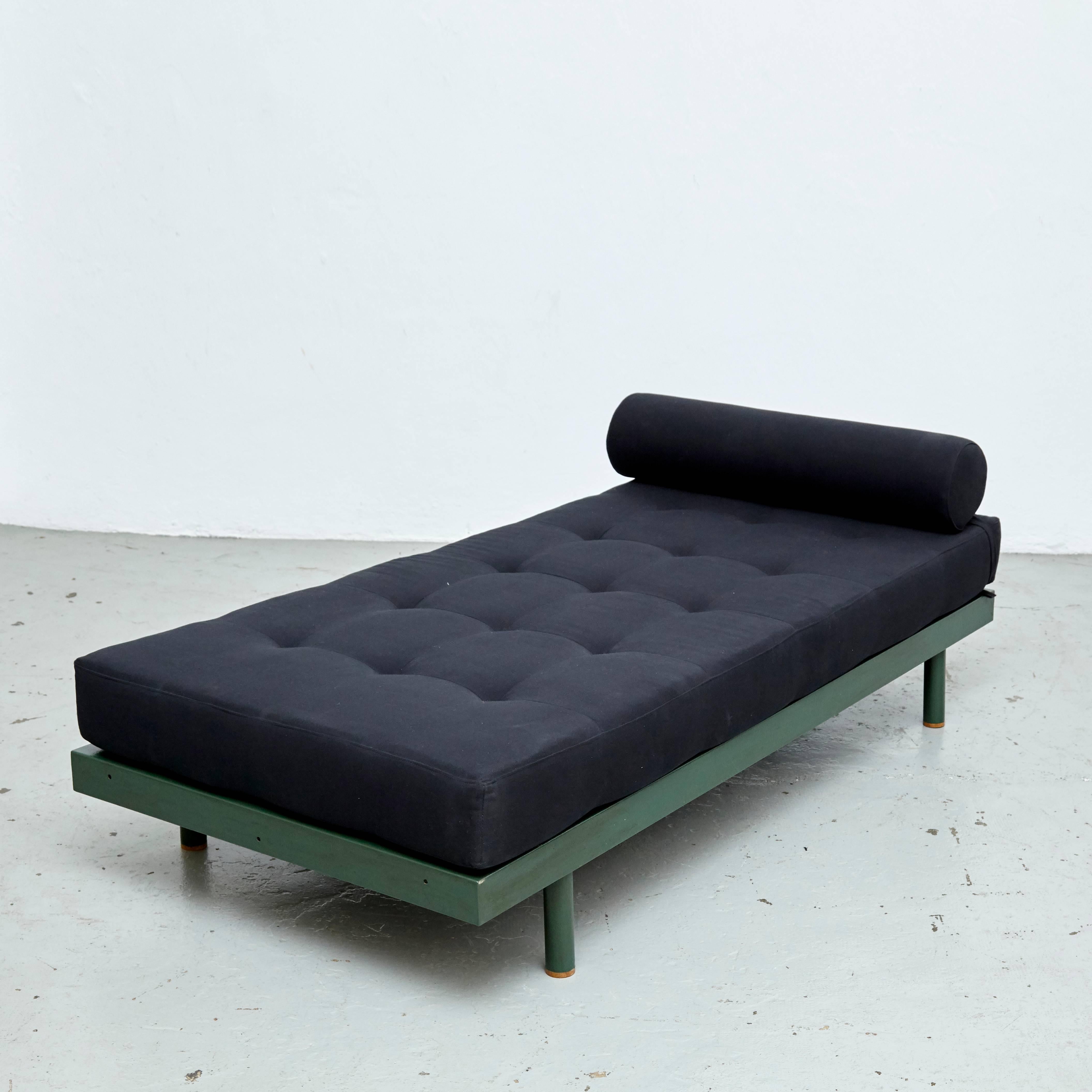 Mid-Century Modern Jean Prouve S.C.A.L. Daybed, circa 1950