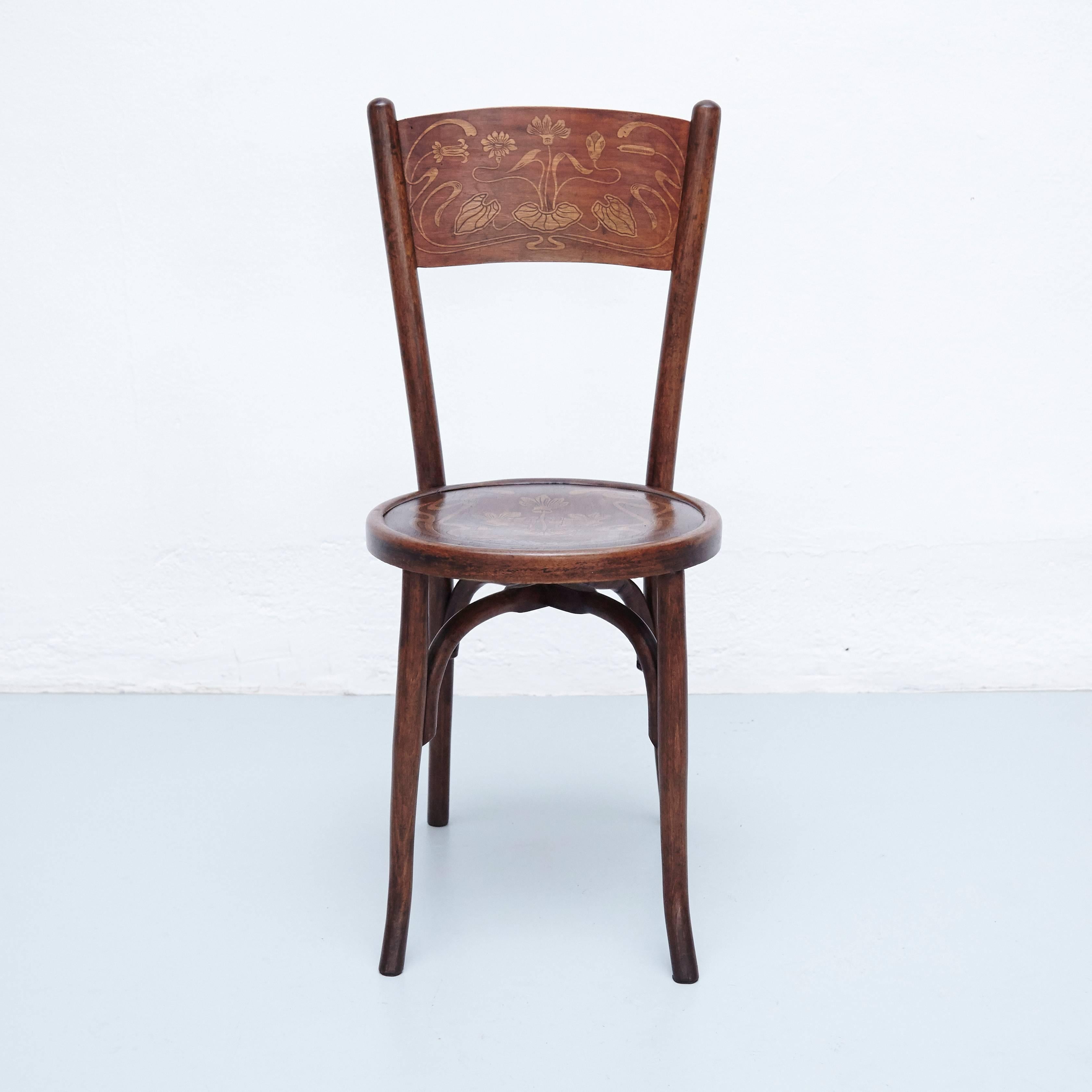 Pair of chairs in the style of Thonet by Codina, circa 1900
Manufactured in Spain.
Dark bentwood.

In good original condition, with minor wear consistent with age and use, preserving a beautiful patina.
