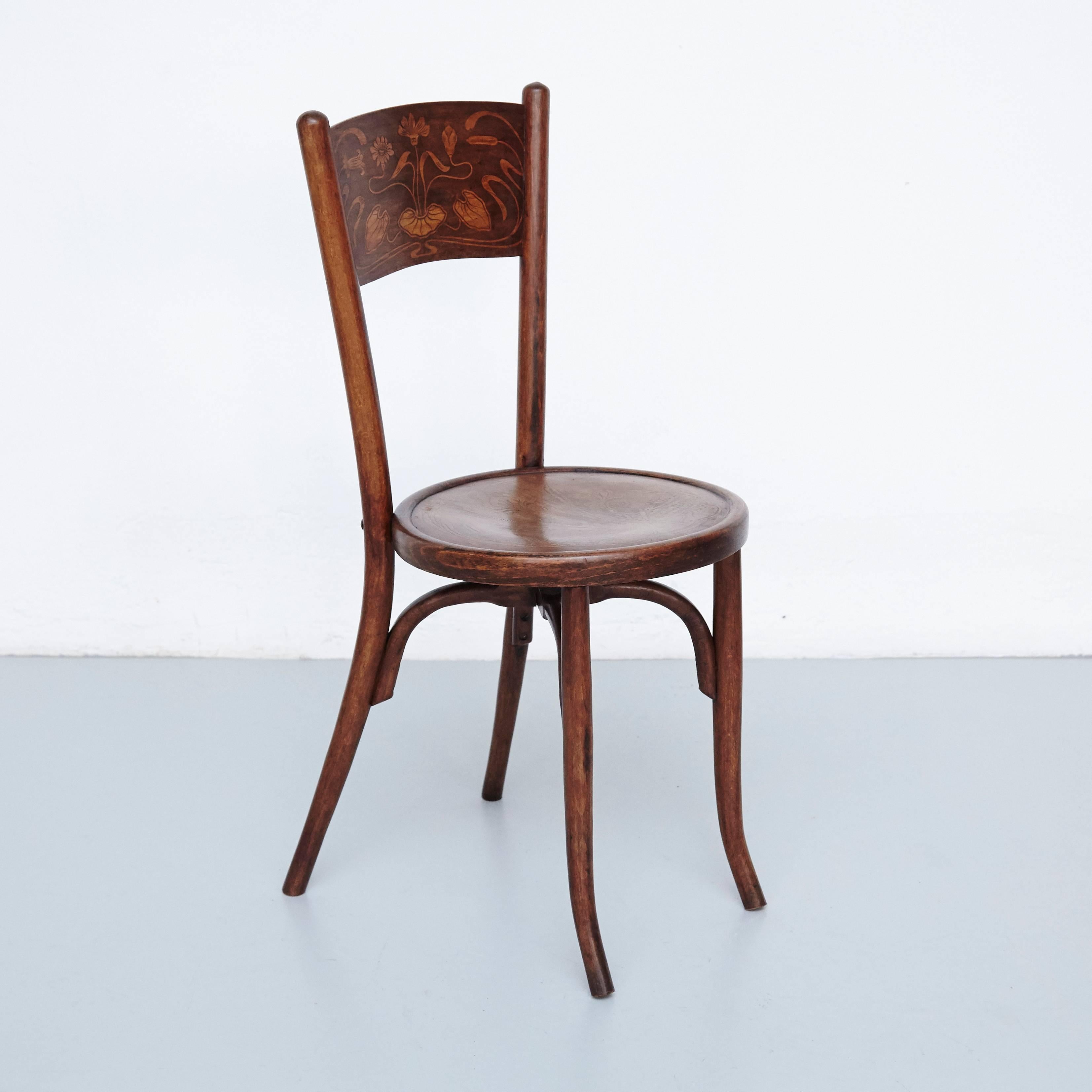 Mid-Century Modern Pair of Chairs in the Style of Thonet by Codina, circa 1900