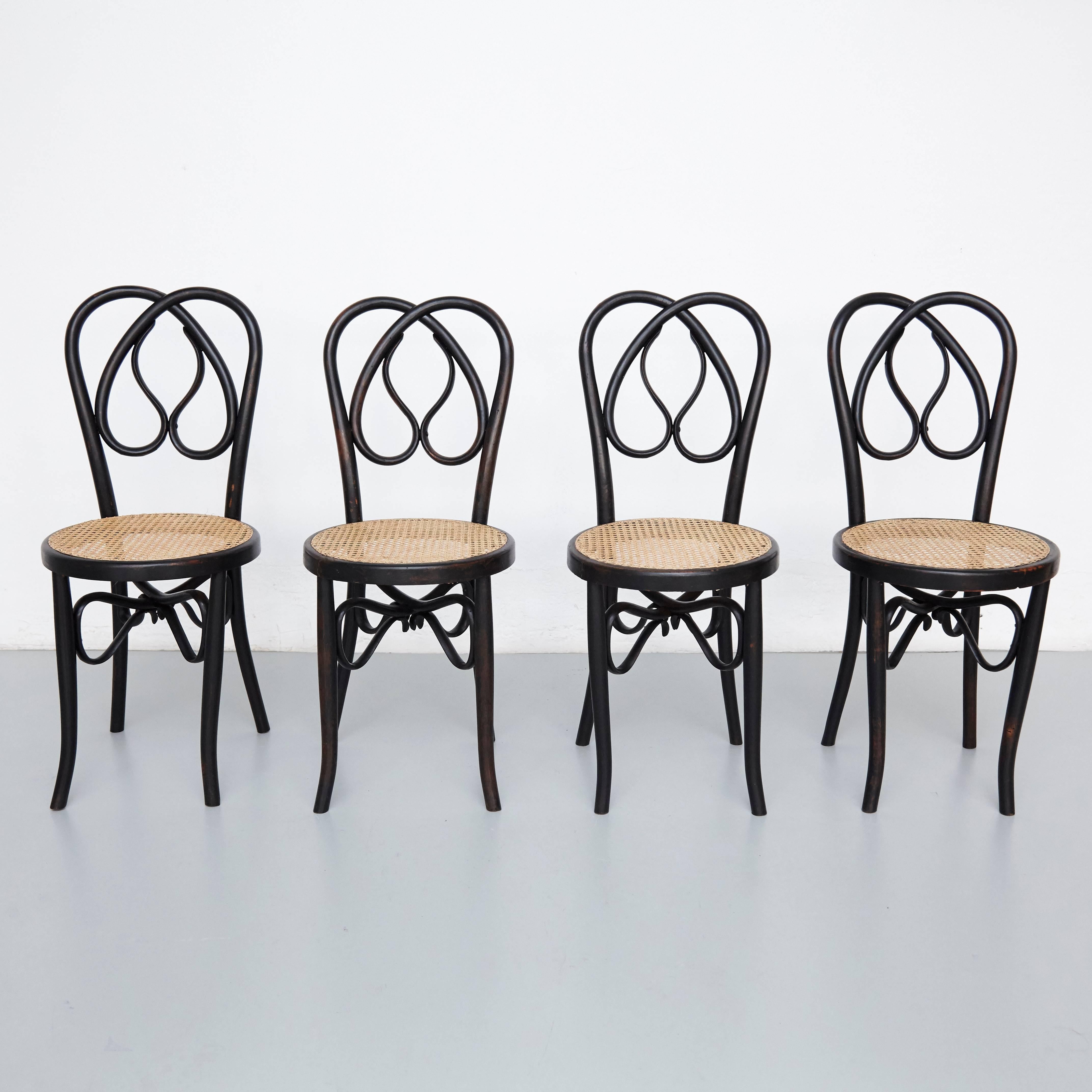 Mid-Century Modern Set of Four Ventura Feliu Chairs Nº41