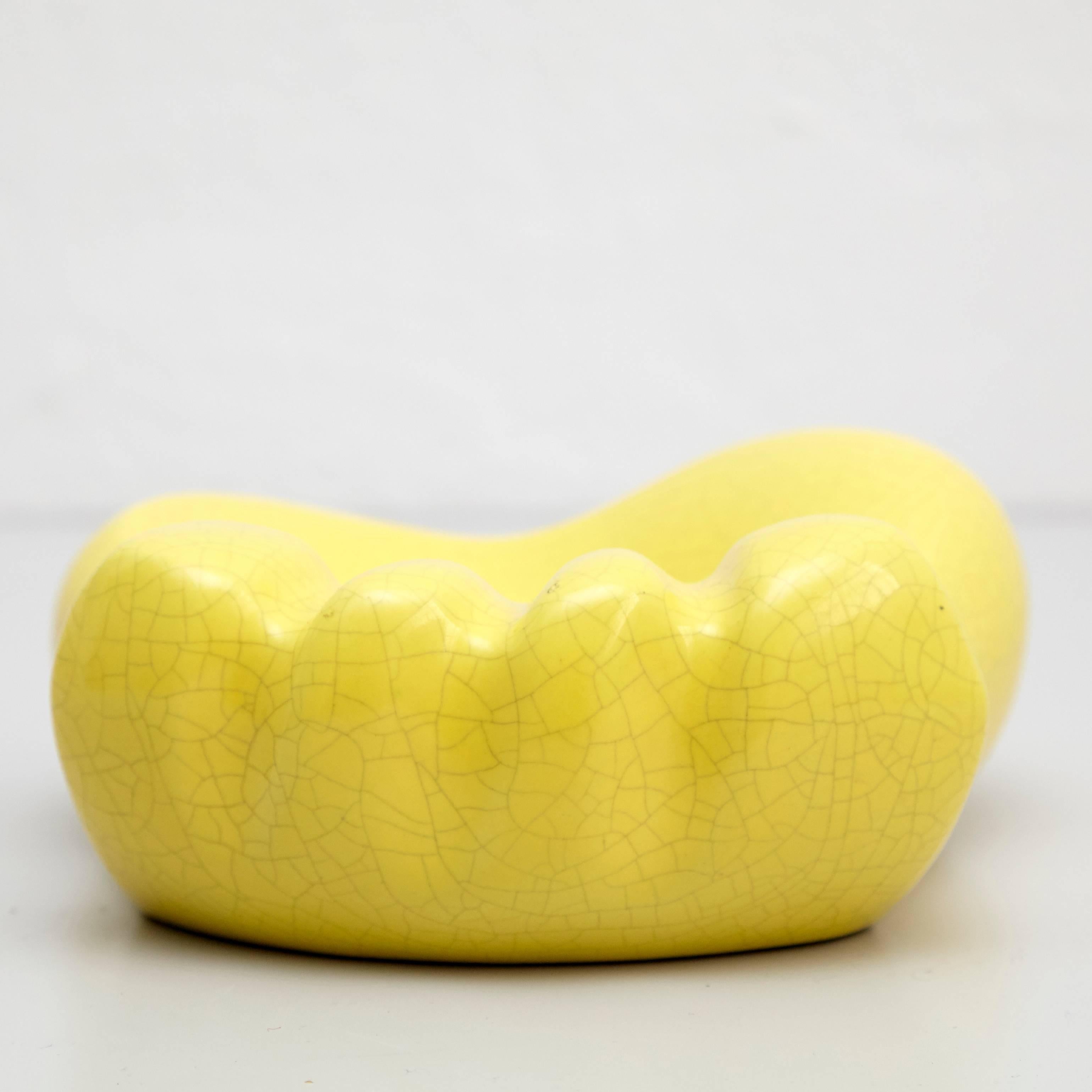 French Georges Jouve Mid-Century Modern Yellow Ceramic 'Ours' Ashtray, circa 1950