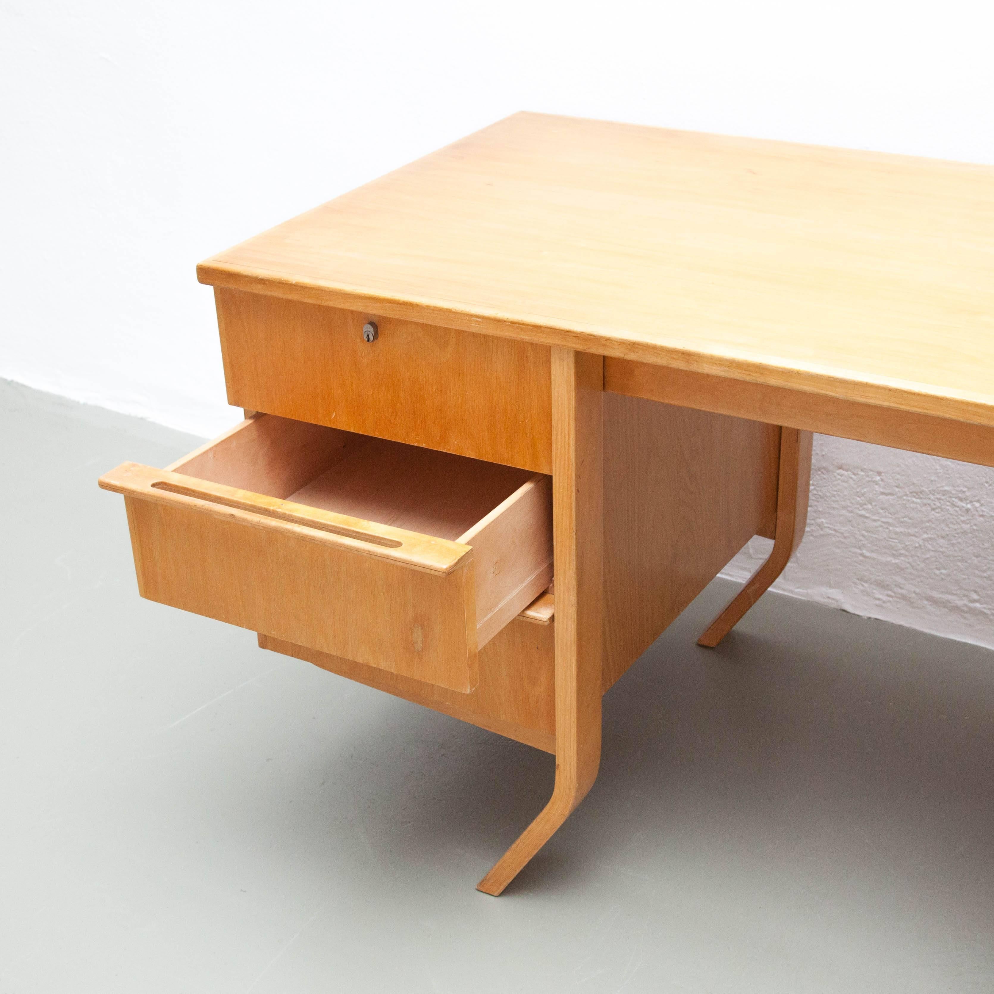 Cees Braakman Mid Century Modern Wood Netherlands EB04 Birch Desk, circa 1950 In Fair Condition In Barcelona, Barcelona