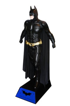 Estatua de Batman a tamaño real Réplica del Caballero Oscuro