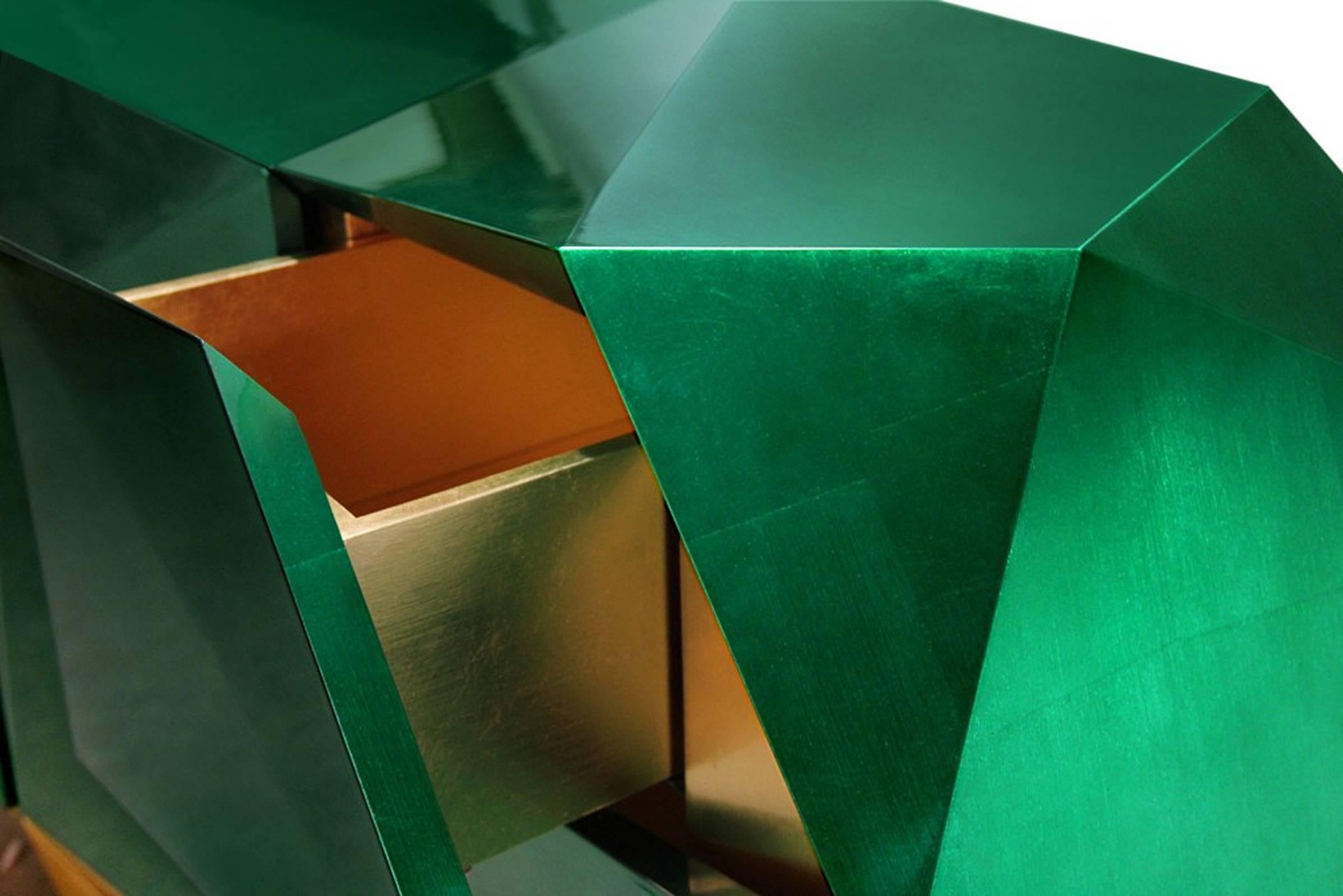 Sideboard aus Jade in transluzentem Grün mit hochglanzpoliertem Lack (Handgefertigt) im Angebot
