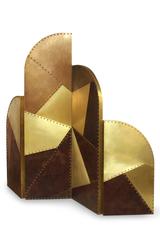 Arizona Screen with Brass Finishes and Aged Gold Nail