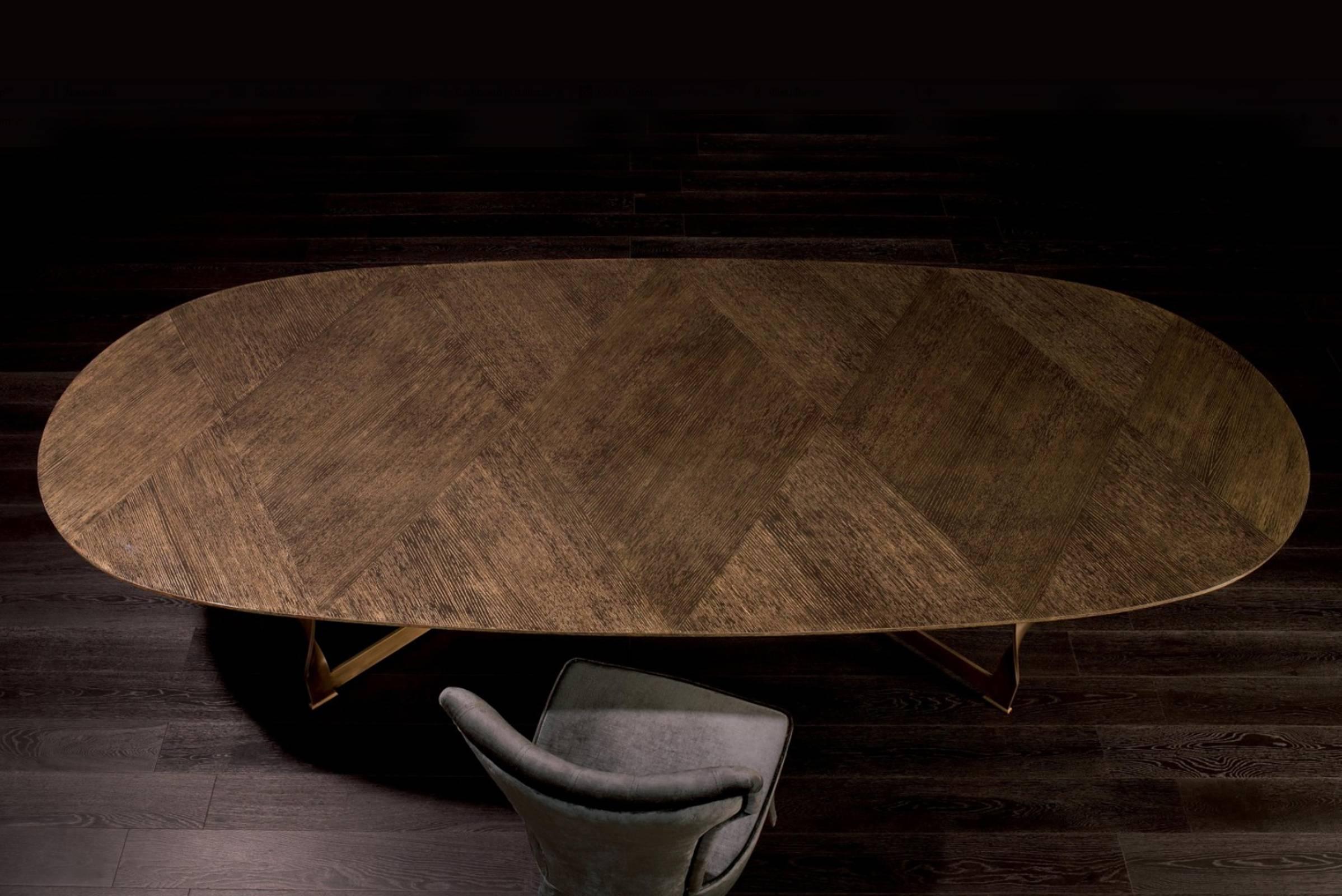 Bronze Table longue torsadée avec plateau en bois d'ébène massif et structure en bronze en vente