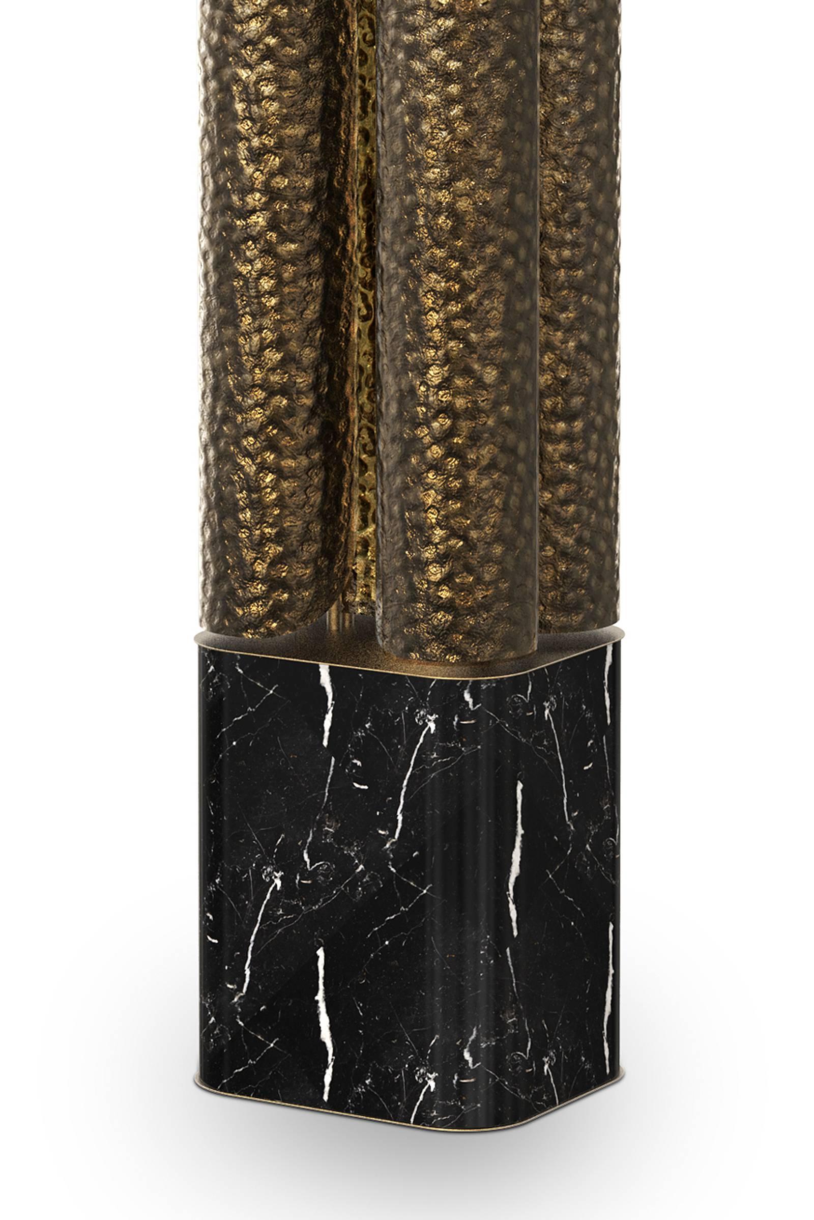 Tuba Floor Lamp in Hammered Aged Brass In New Condition For Sale In Paris, FR