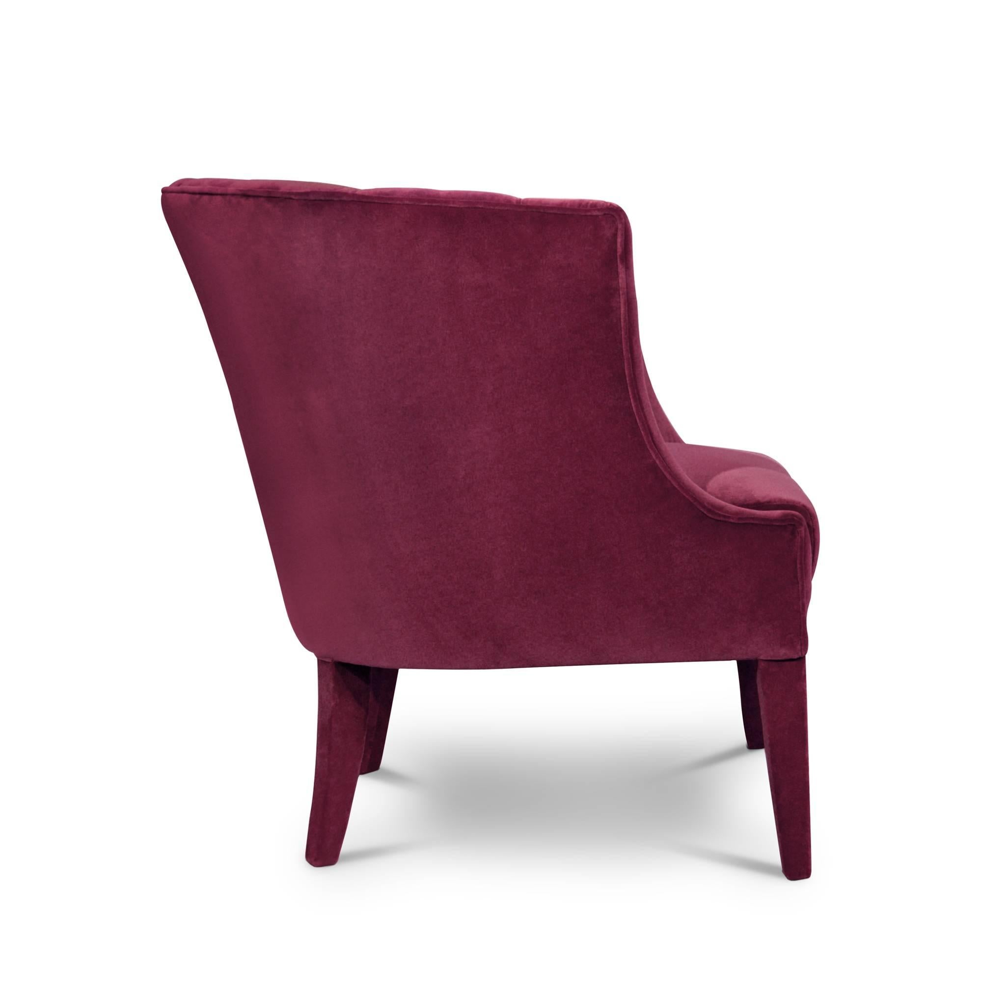 Armchair Camilla in cotton velvet fabric
and fully upholstered.

