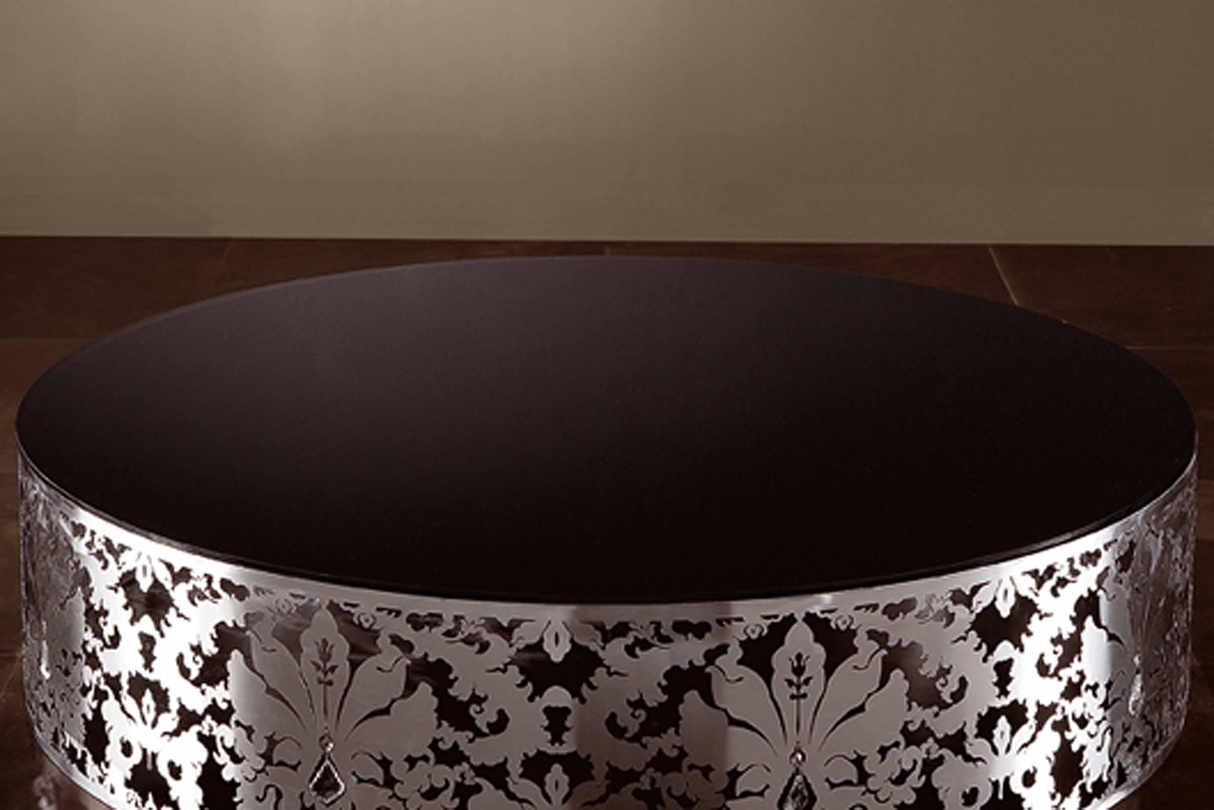 italien Table basse ronde Flora avec base en acier inoxydable et plateau en verre noir ou blanc en vente