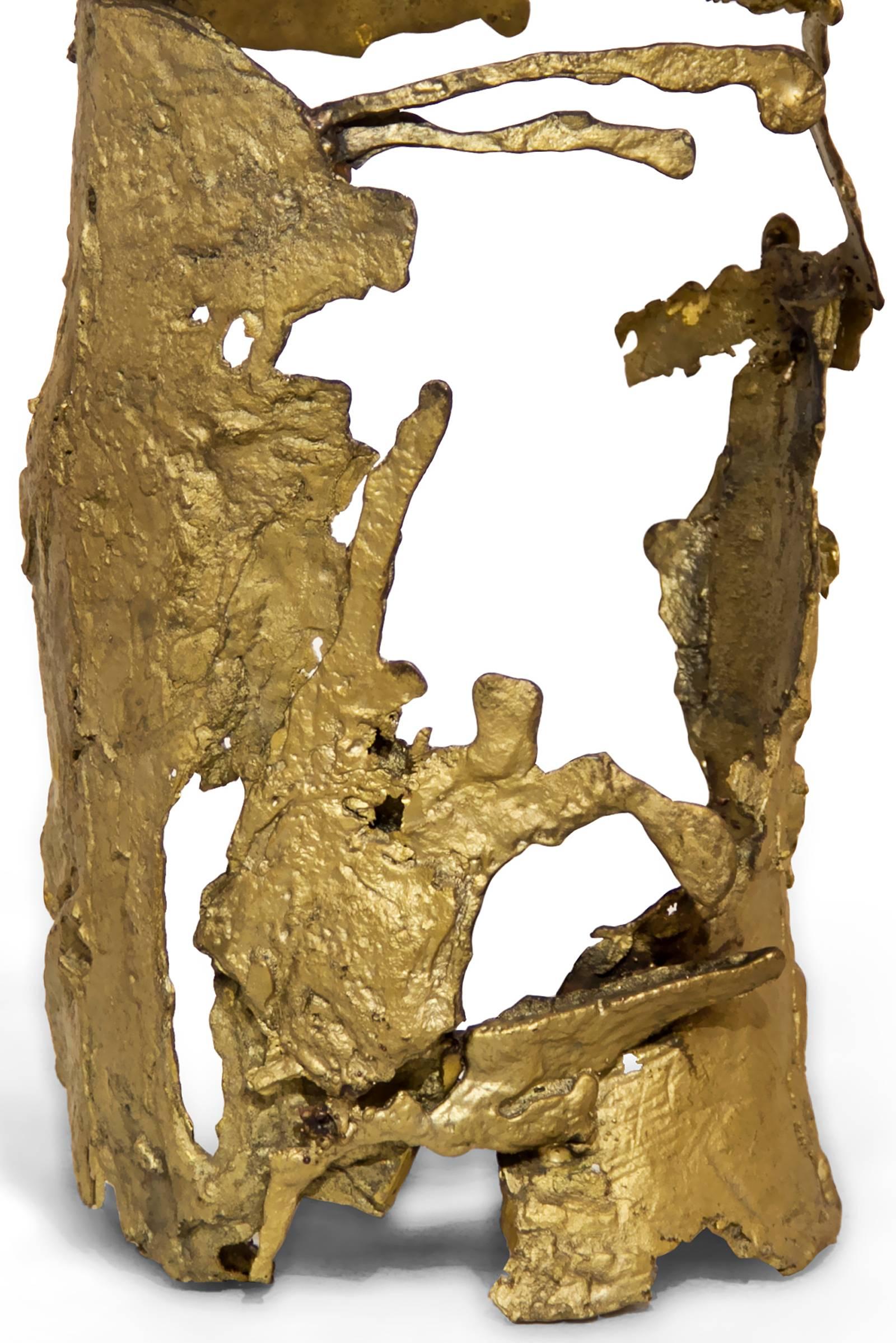 Runder Lava-Beistelltisch mit Gestell aus gegossenem Messing und Glasplatte in Bronzeoptik (Gegossen) im Angebot
