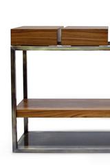 Table console subtile en laiton brossé antique et placage de bois de peuplier