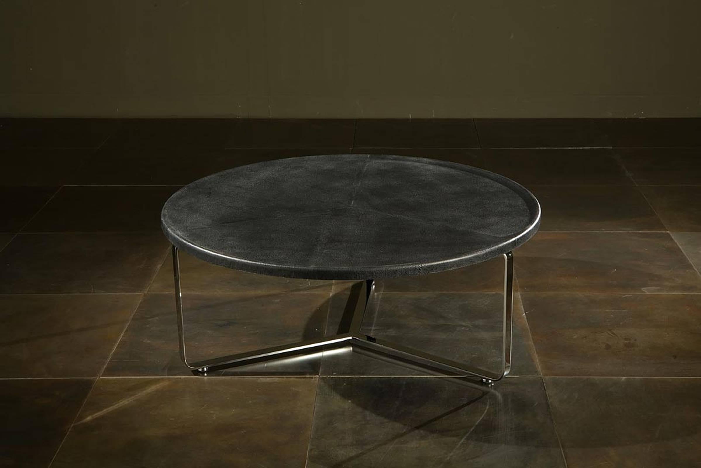 Contemporary Edge Coffee Table Polished Stainless Steel Structure and Leather Top For Sale