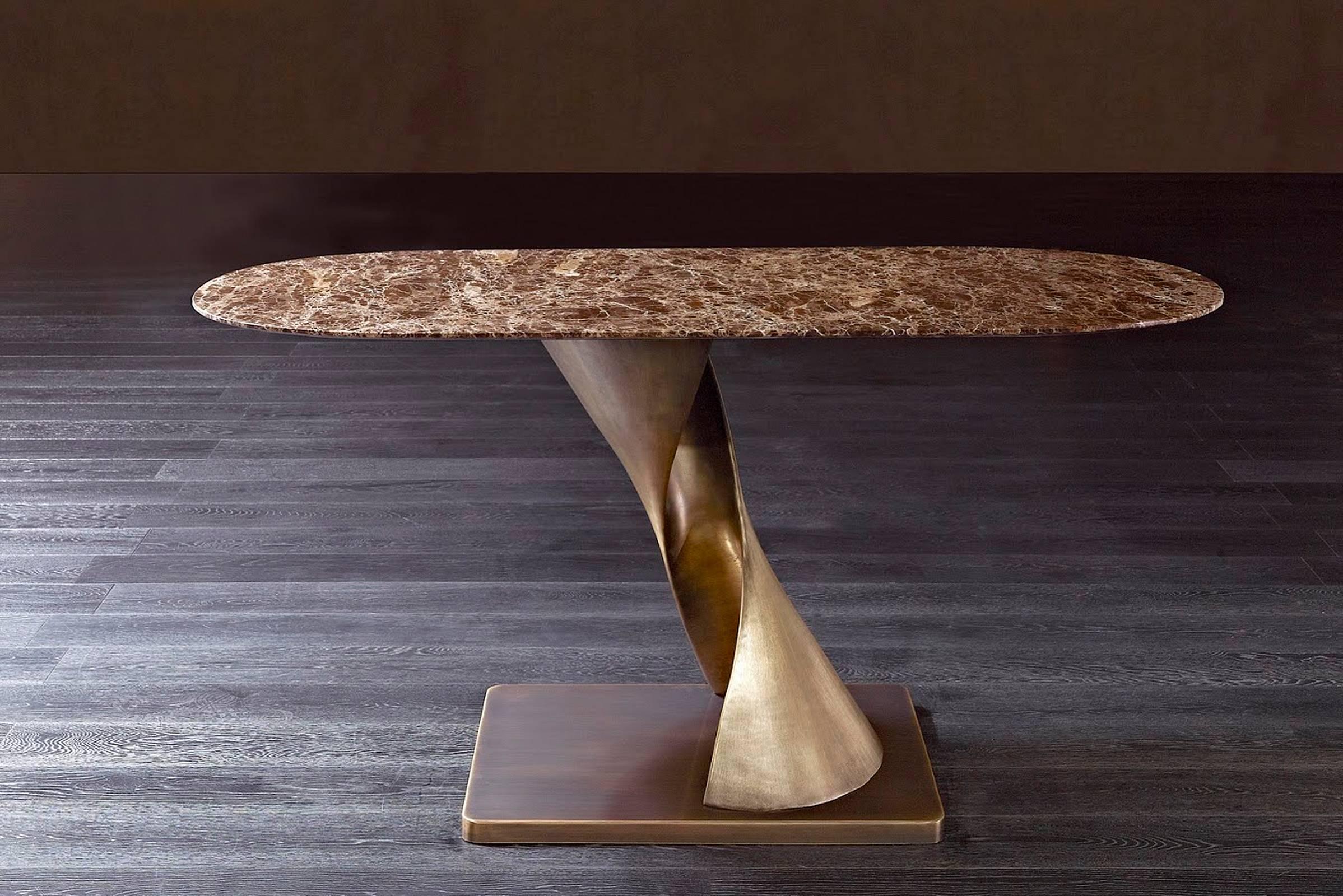 Fait main Table console Eva avec base en bronze en vente