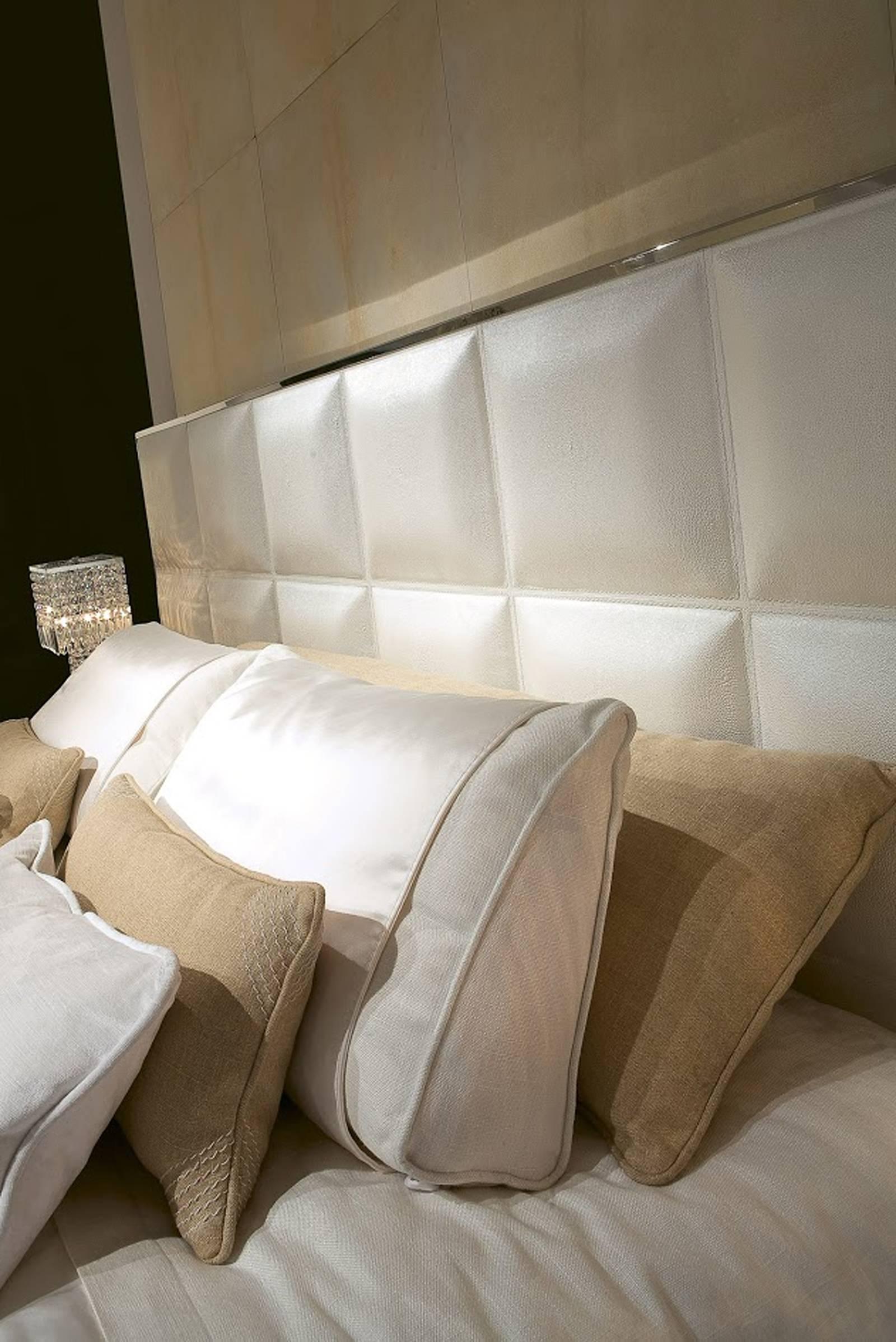 XXIe siècle et contemporain Lit Polo avec armoire de chevet et tête de lit en vente
