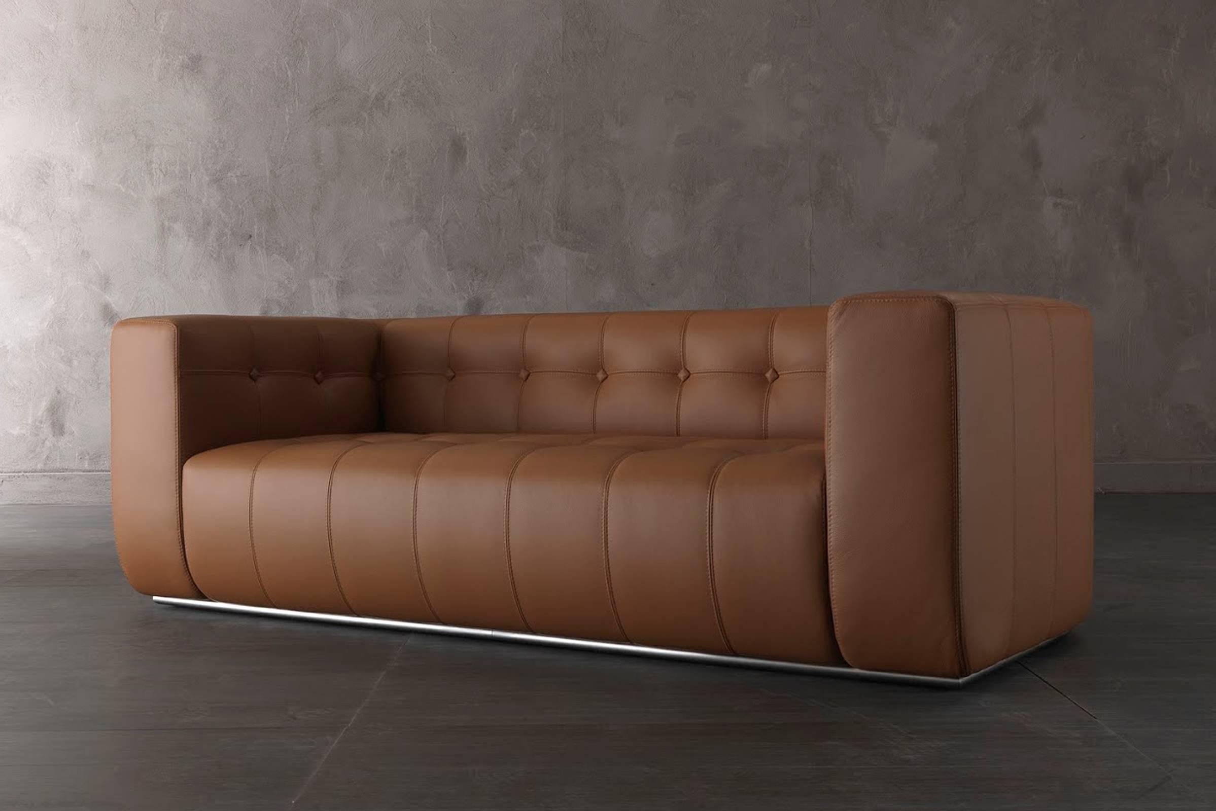 Contemporary Challenger Sofa in Brown Leather in High Quality