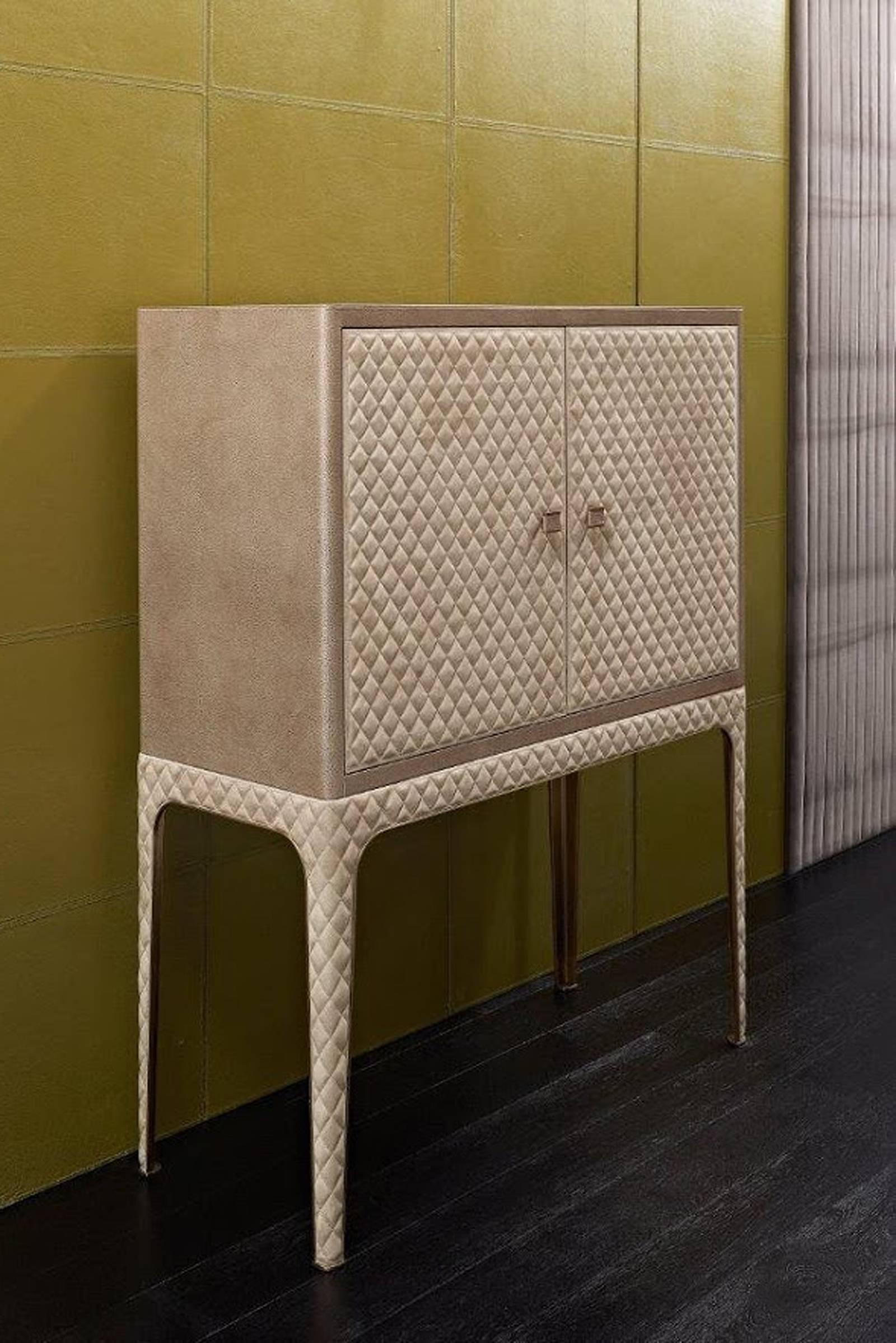 Floyd Sideboard-Bar with Leather And Bronze Details In Excellent Condition For Sale In Paris, FR