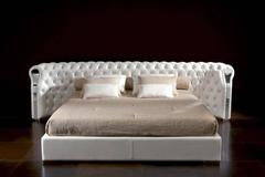 Harvard Bed with headboard matelasse with shiny steel details