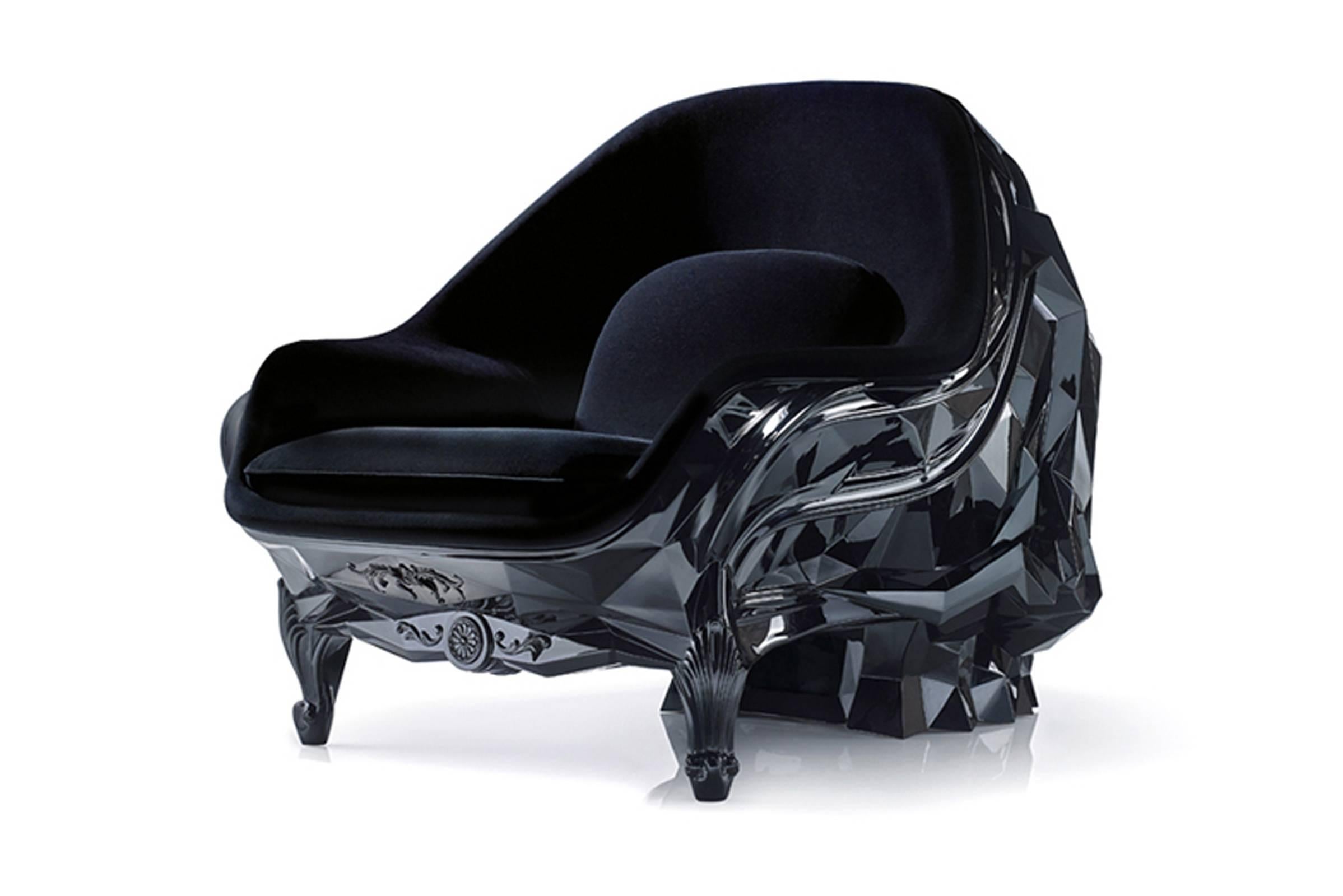 Armchair skull faceted handcrafted consolidated 
fiberglass. Internal frame structure in steel.
Painting and carving are hand made. Armchair in
black gloss finish and black velvet high quality seat.
Numbered and limited edition of 12