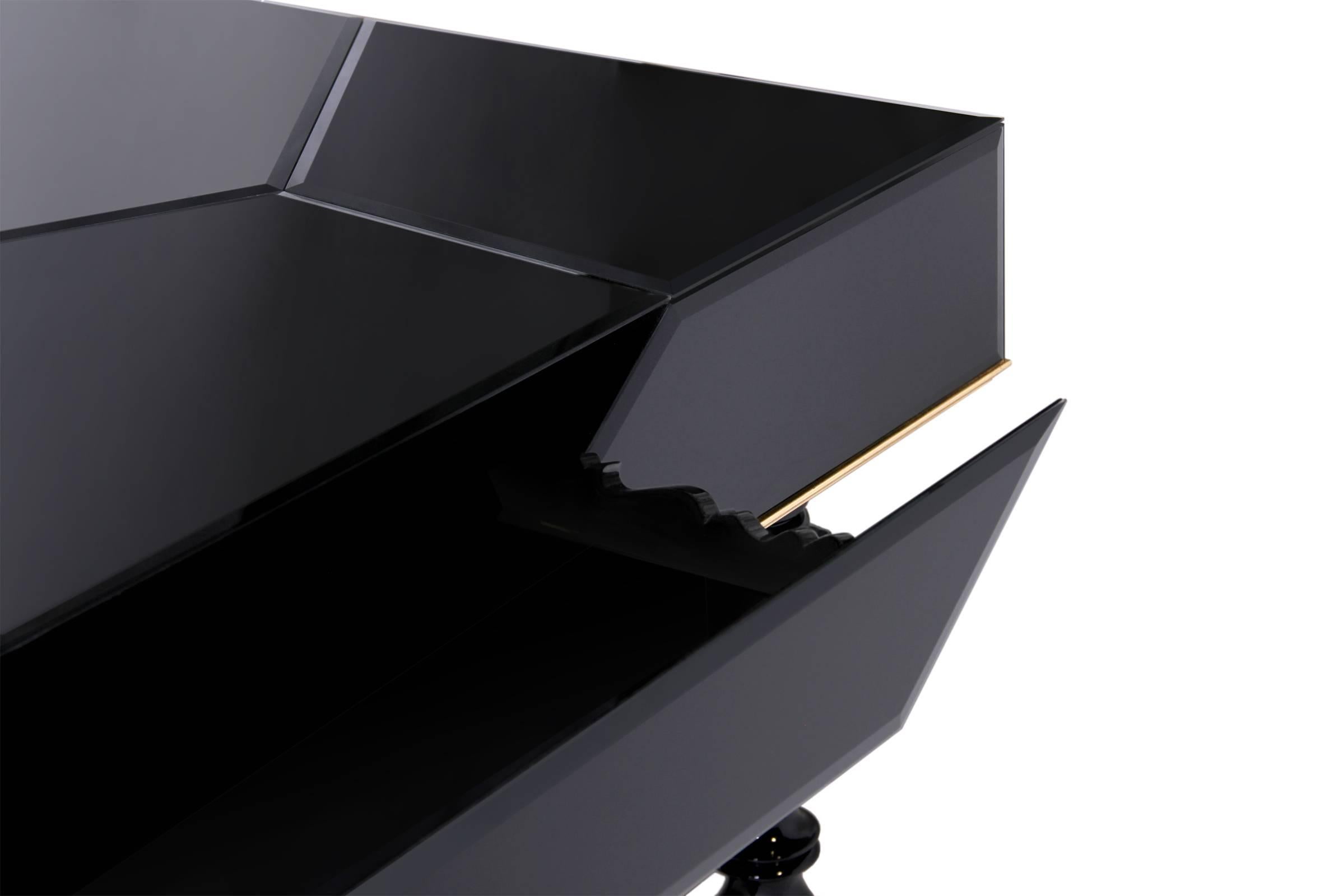 Contemporary Queen Desk with Black Lacquered Mirror and Leather Top Gold Leaf Details For Sale