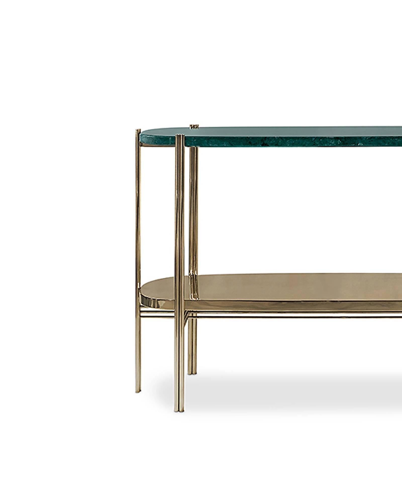 Console table green marble with Guatemalan
marble with structure in polished brass structure.

