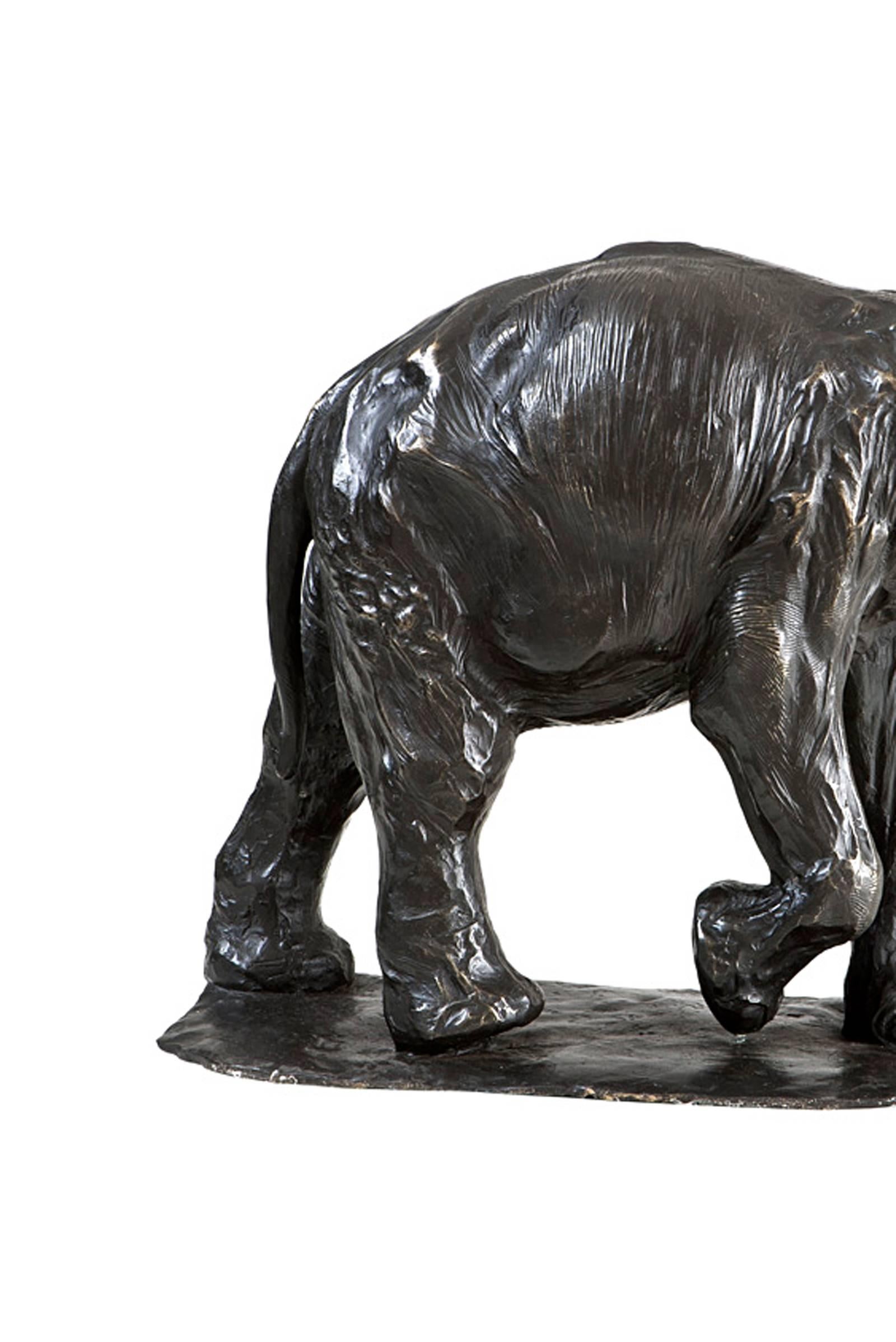 Elephant Sculpture in Solid Bronze Patina In Excellent Condition In Paris, FR