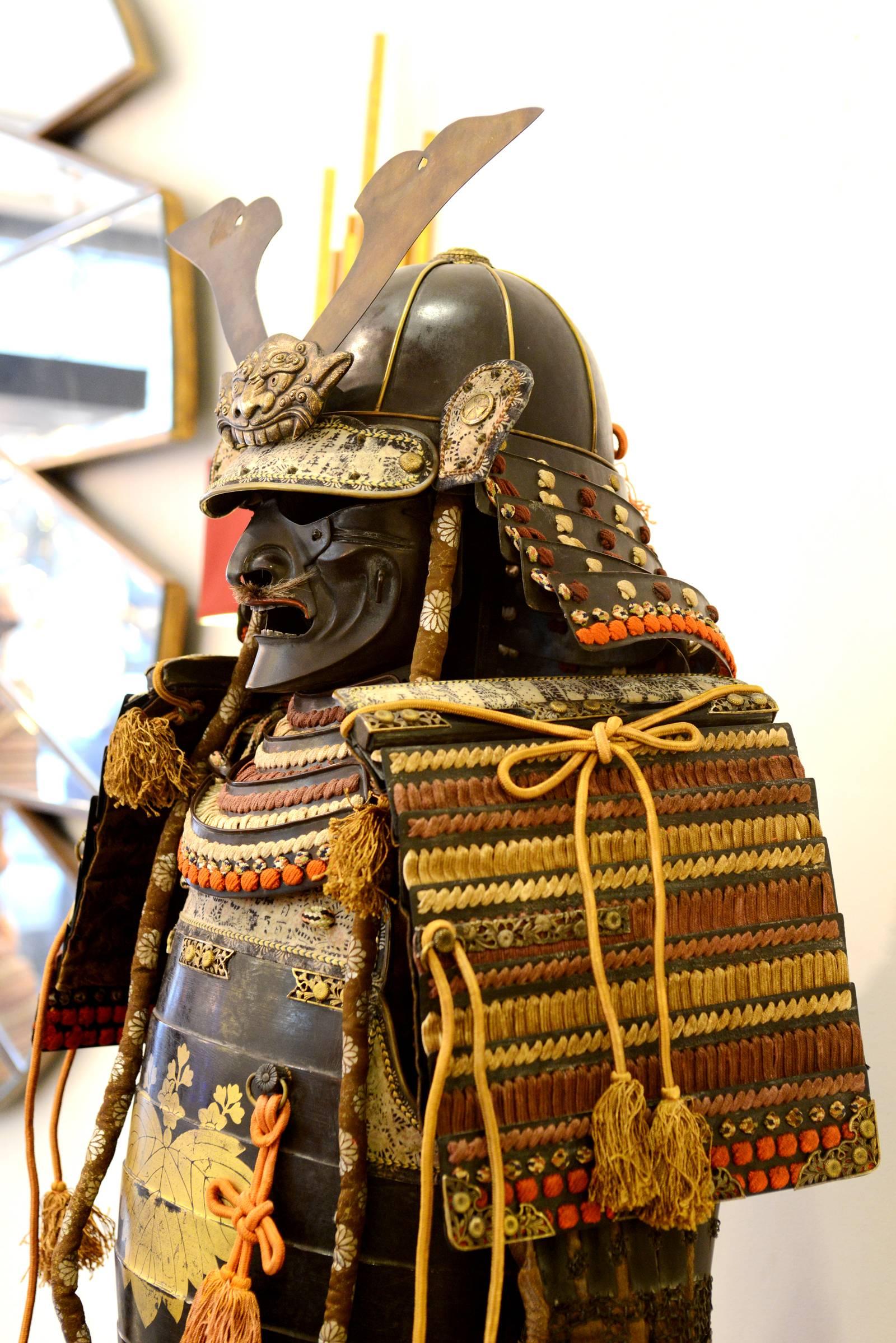 Samurai Armor Yoroï 1880 Hoso-Kawa Family 1