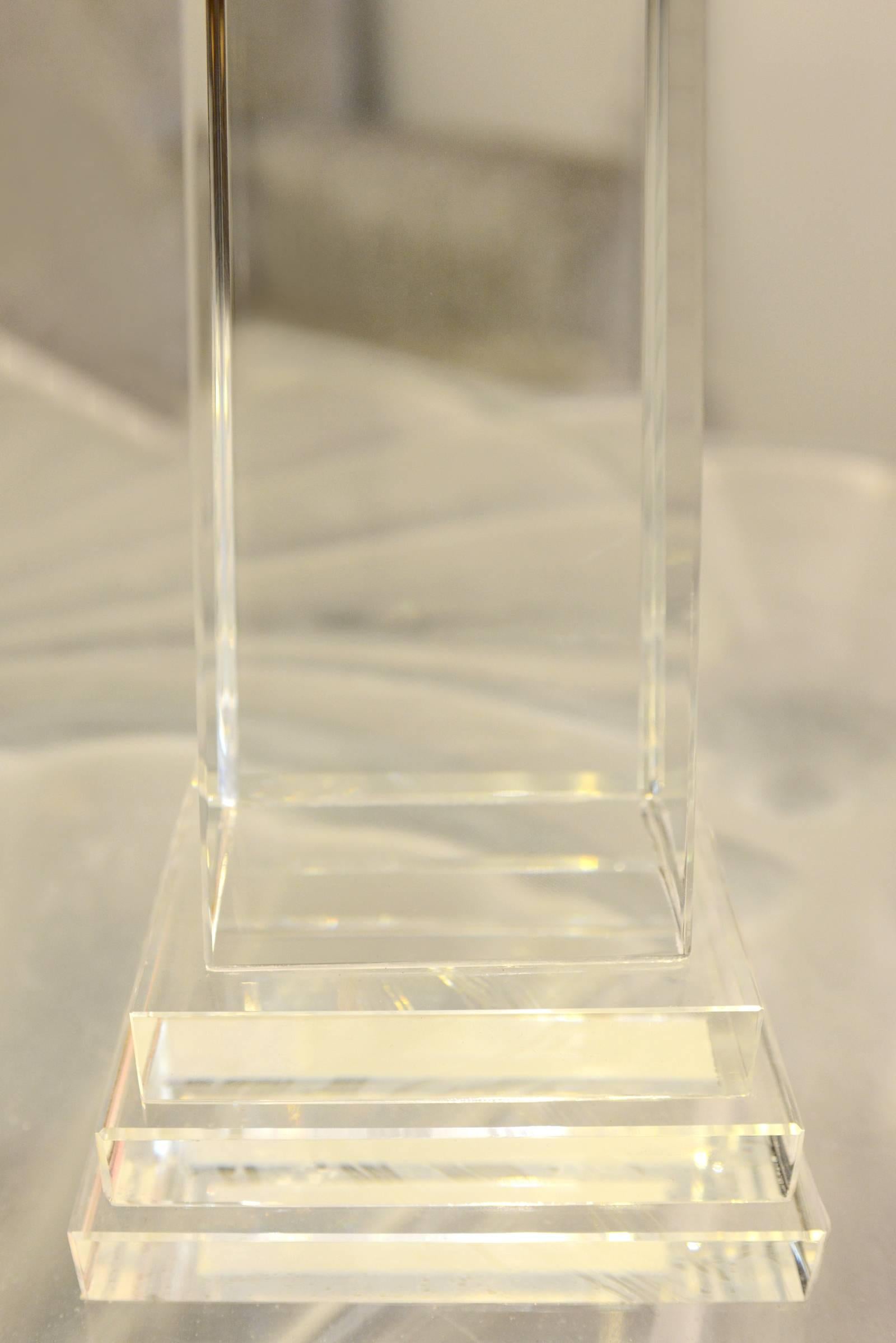 Crystal Obelisk in Crystal Glass 1