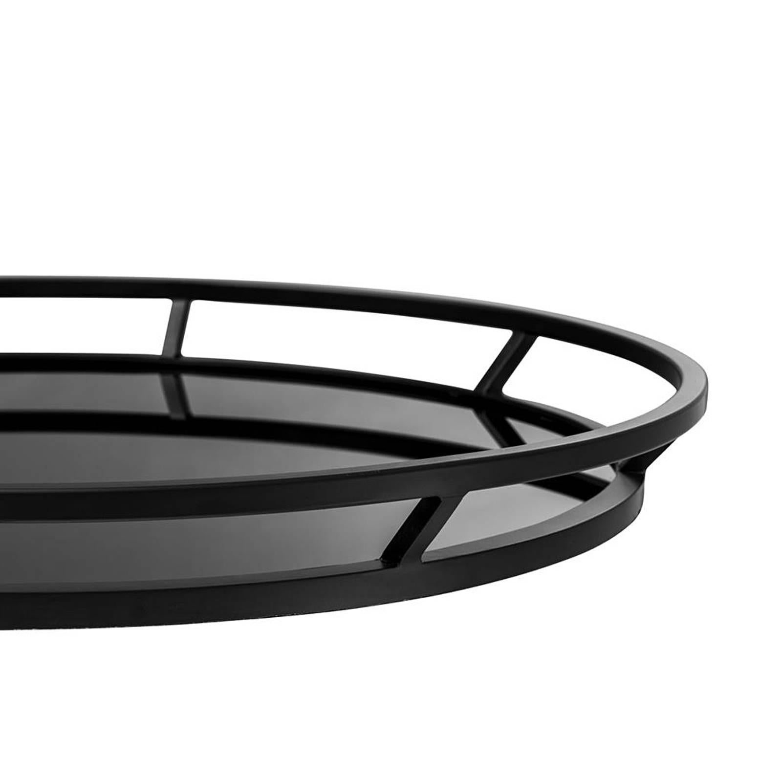 Round Black Tray with Black Mirror Glass In Excellent Condition In Paris, FR