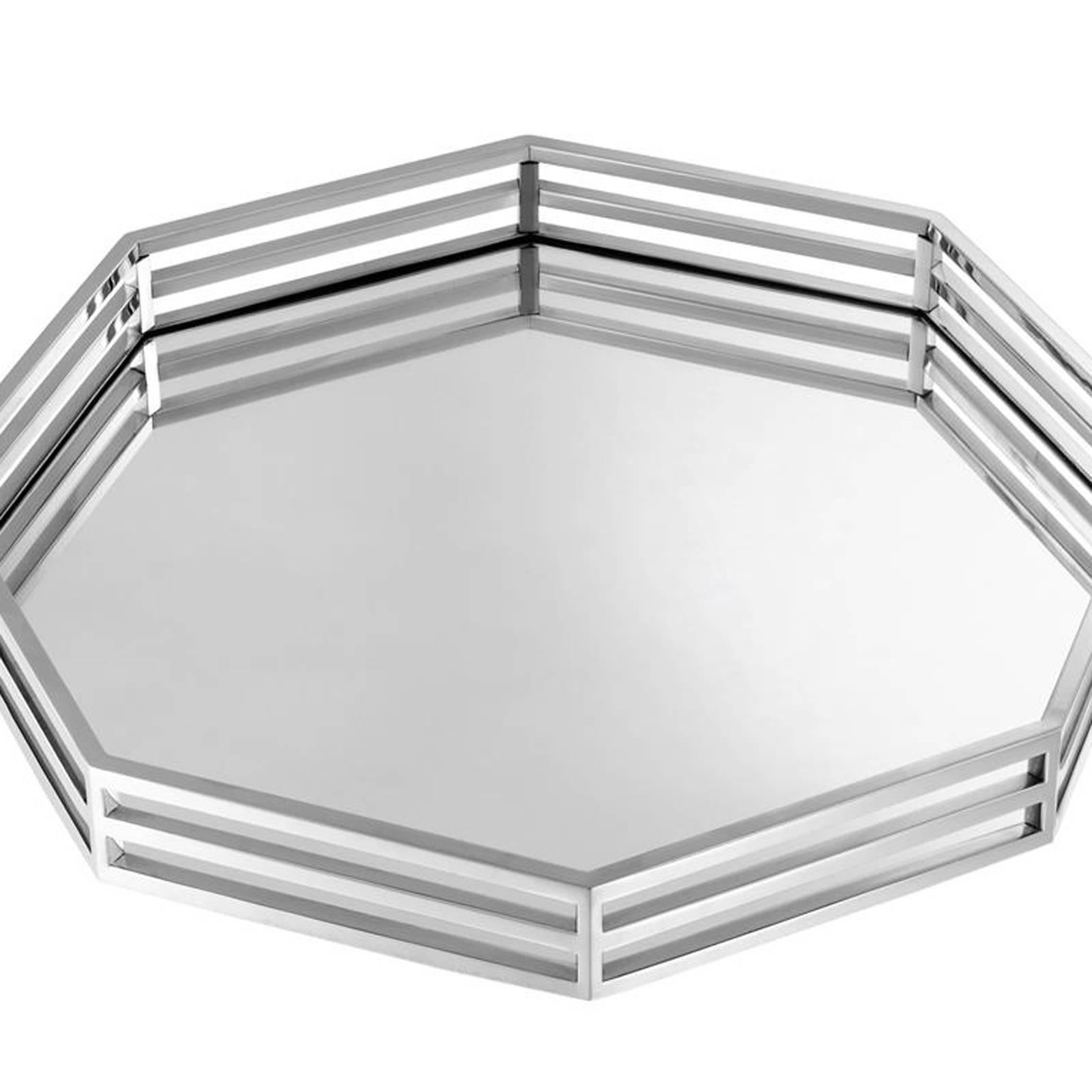 Tray Octogon in polished nickel finish
and mirror glass. Elegant serving piece.
