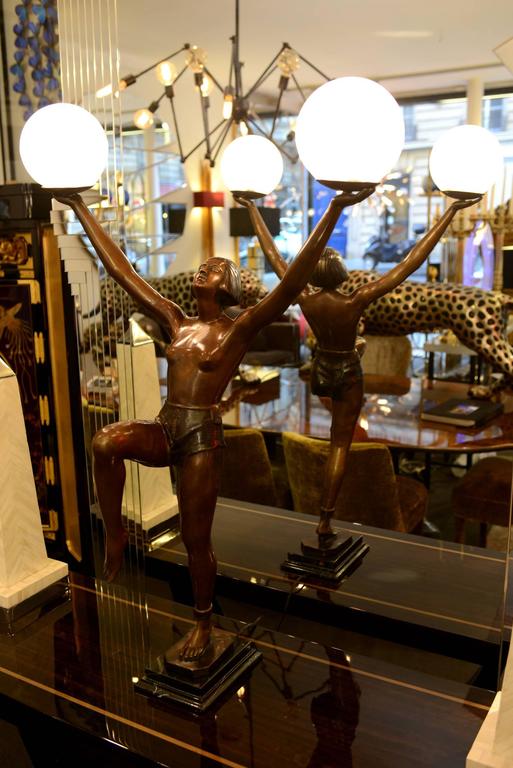 Art Deco Lady Table Lamp in Bronze on Marble Base For Sale at 1stdibs