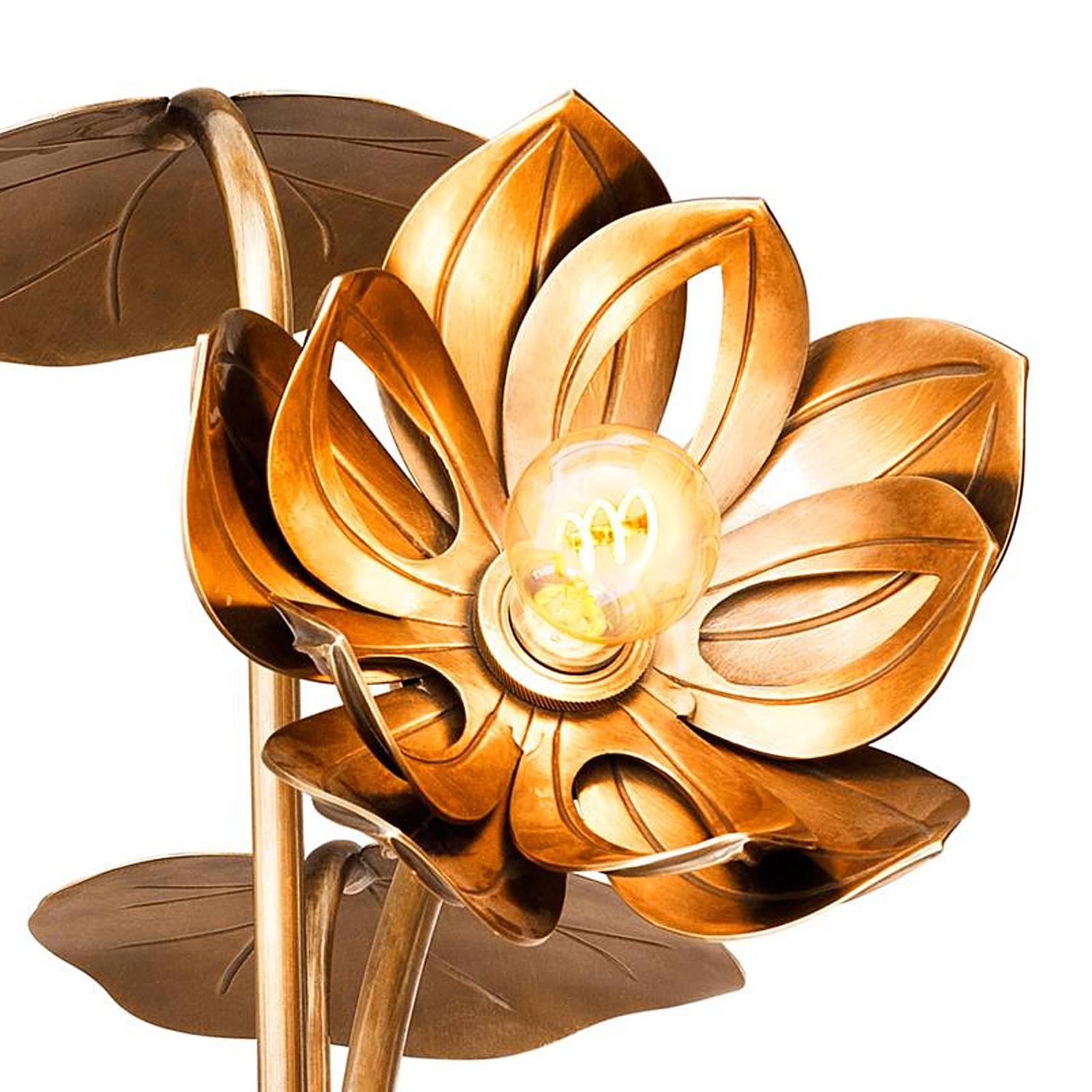 Polished Waterlily Table Lamp in Vintage Brass Finish For Sale