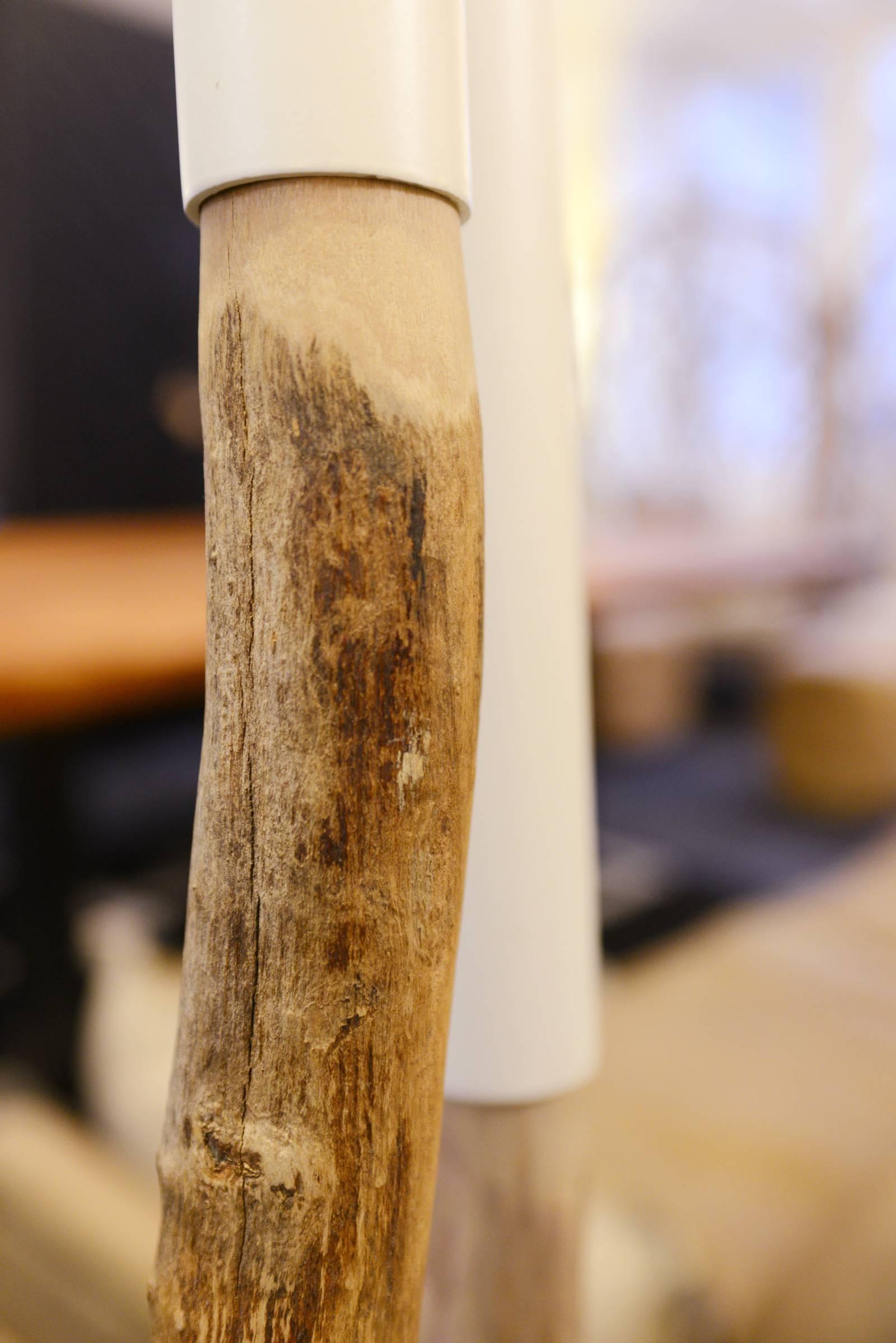 Contemporary Driftwood Floor Lamp in Black or White Lacquered Steel
