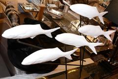 Escultura Peces en cerámica blanca sobre base de bronce by Dablemont