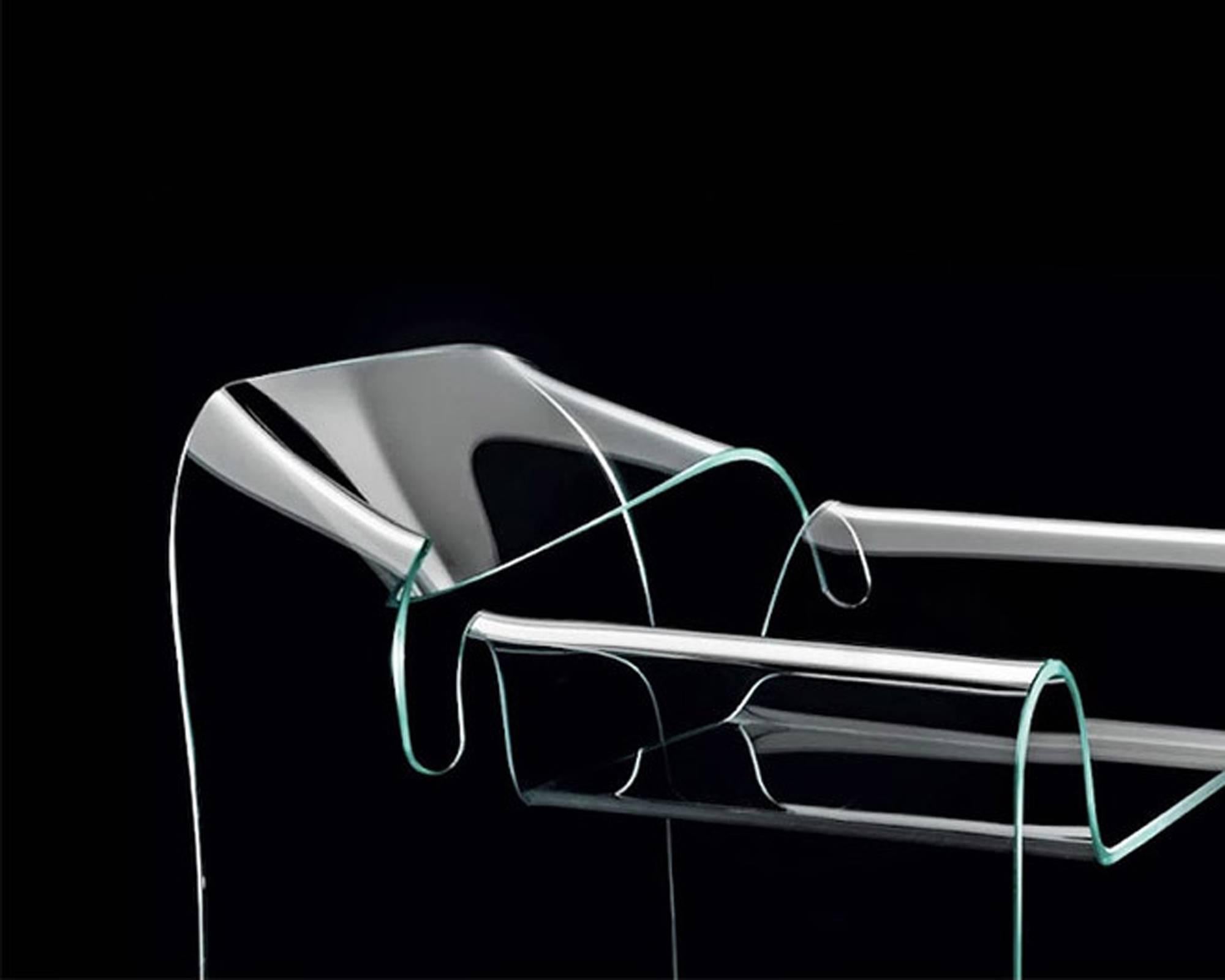 Italian Air Armchair Casted in One Slab of Curved Clear Glass For Sale