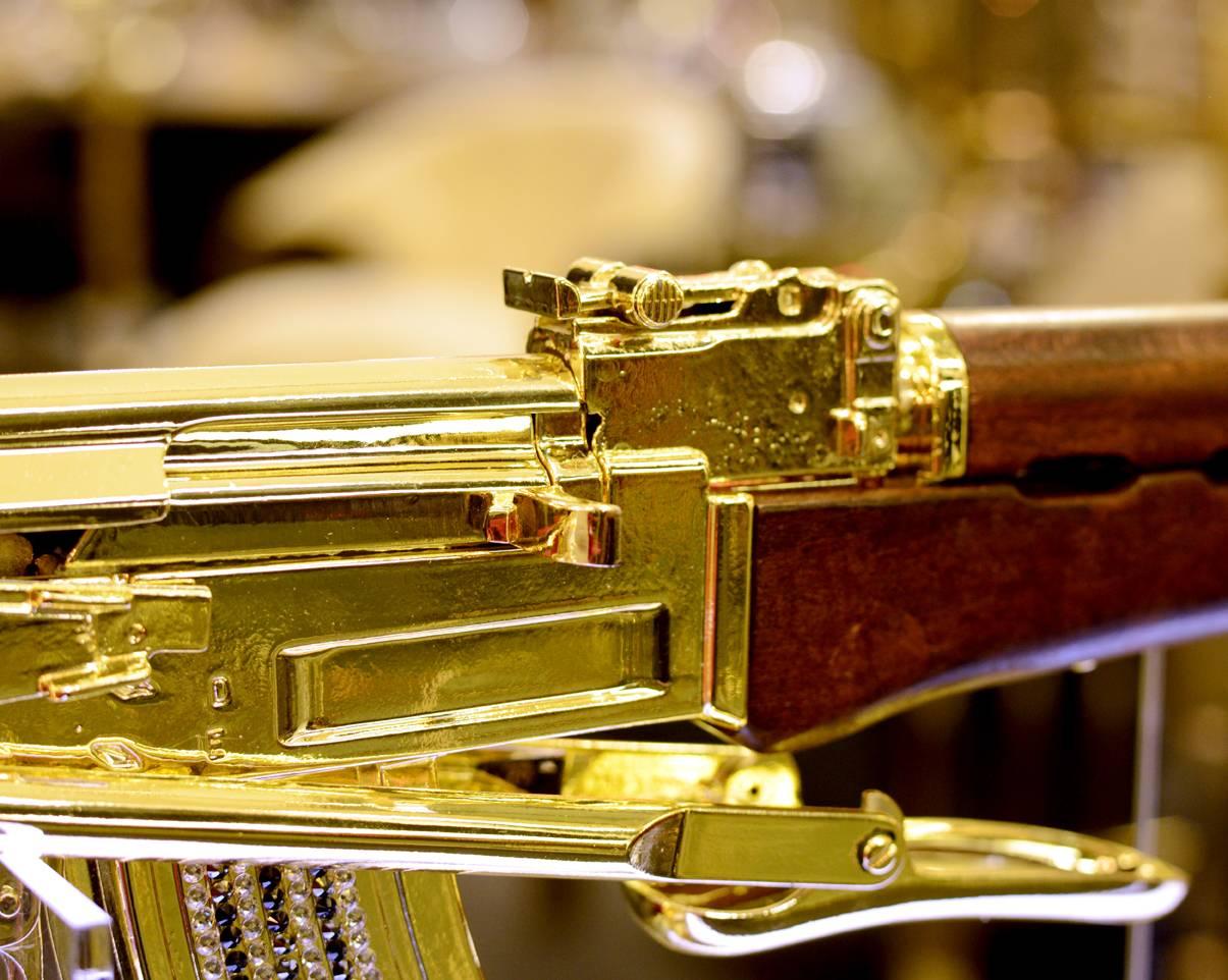 Fait main Ak-47 Or Numéroté et Edition Limitée Sculpture d'Art Démilitarisée