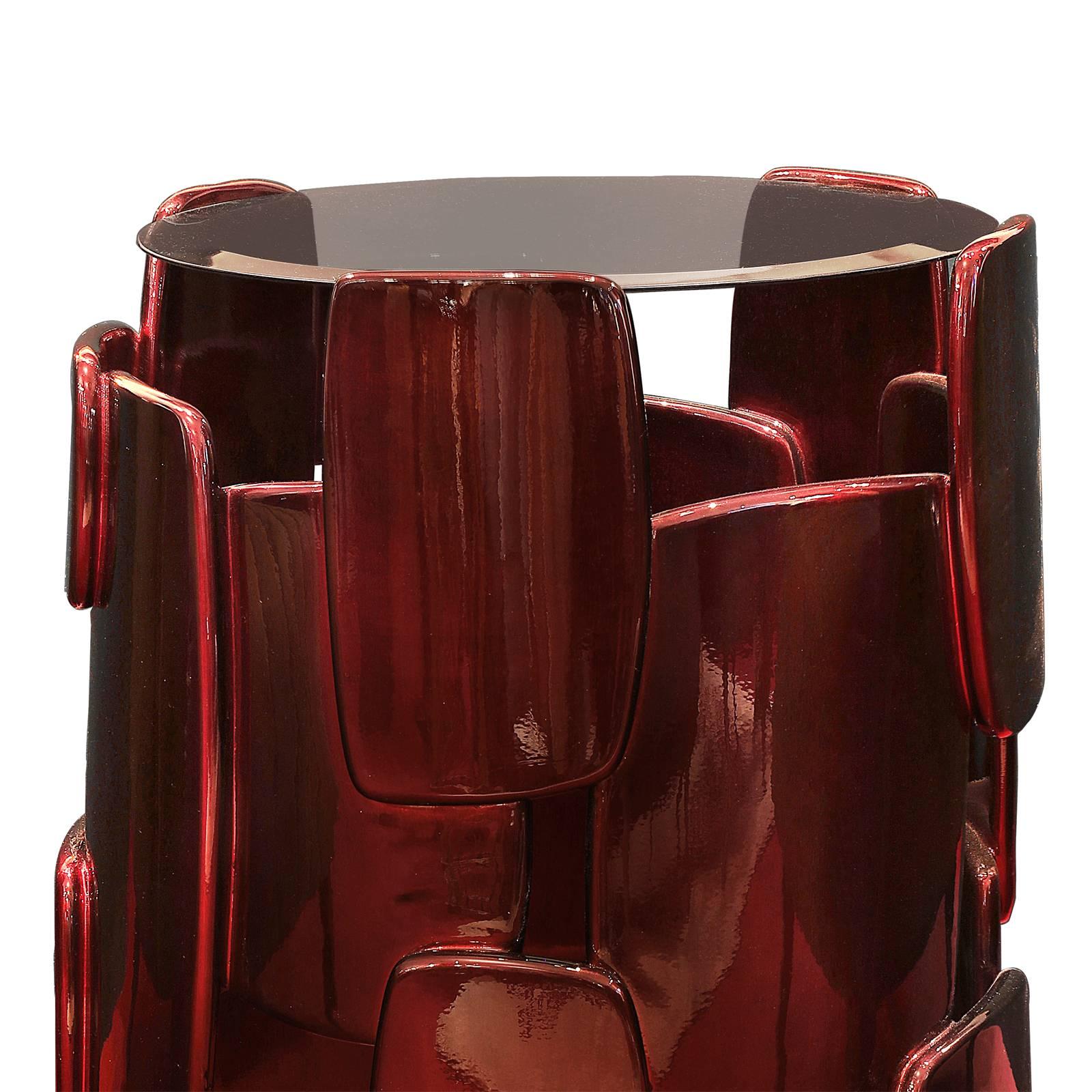 Side table brazero with hand-painted silver leaf
with shades of black and red glossy varnished.
With smoked glass top.
