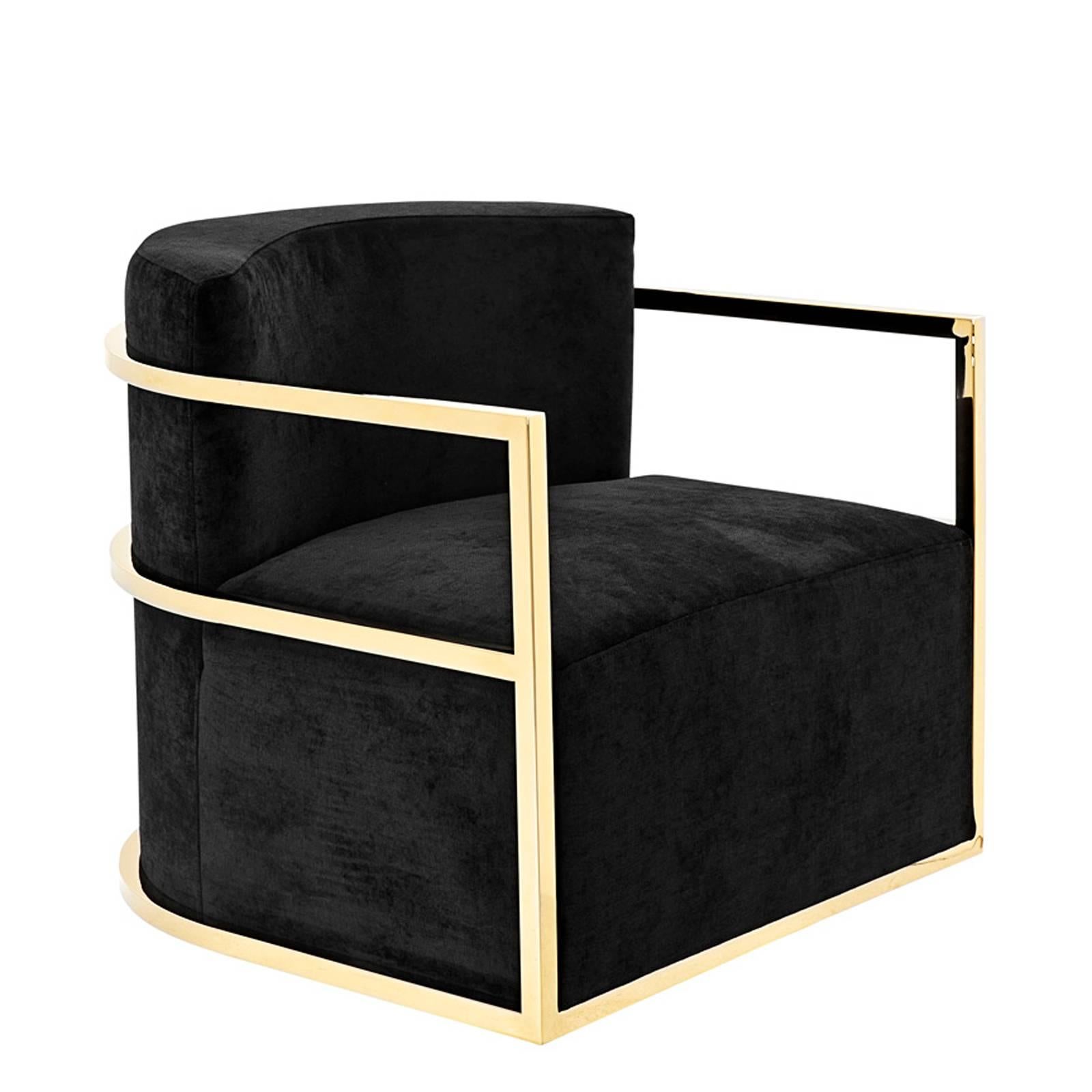 Armchair arkan upholstered with black
velvet. Stainless steel structure in gold
finish. On swivel base.
