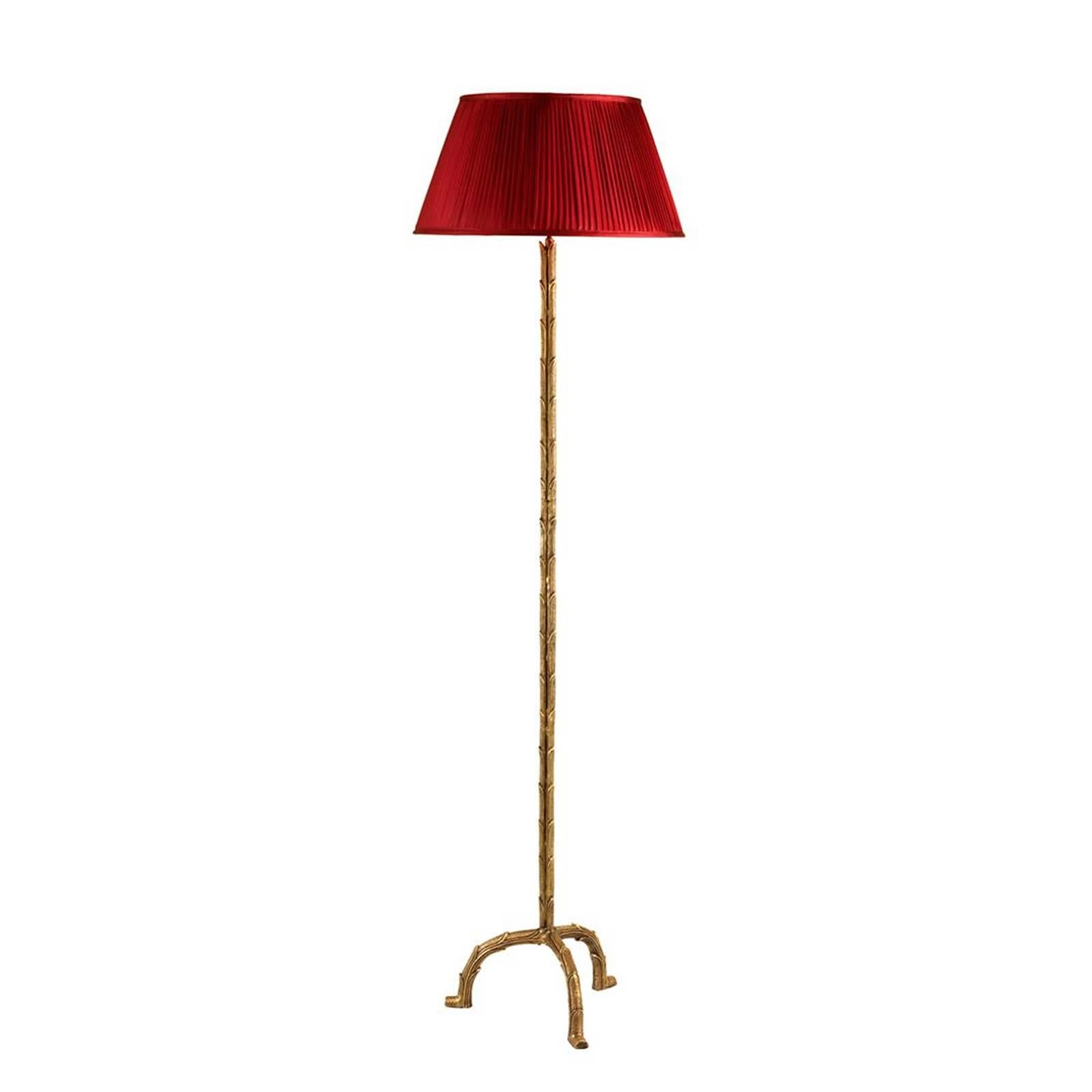 Floor lamp Chambon in vintage brass finish.
Including pleated black shade. One bulb lamp 
holder type E27, max 40 watt. Bulb not included.
Also available with pleated red shade.
