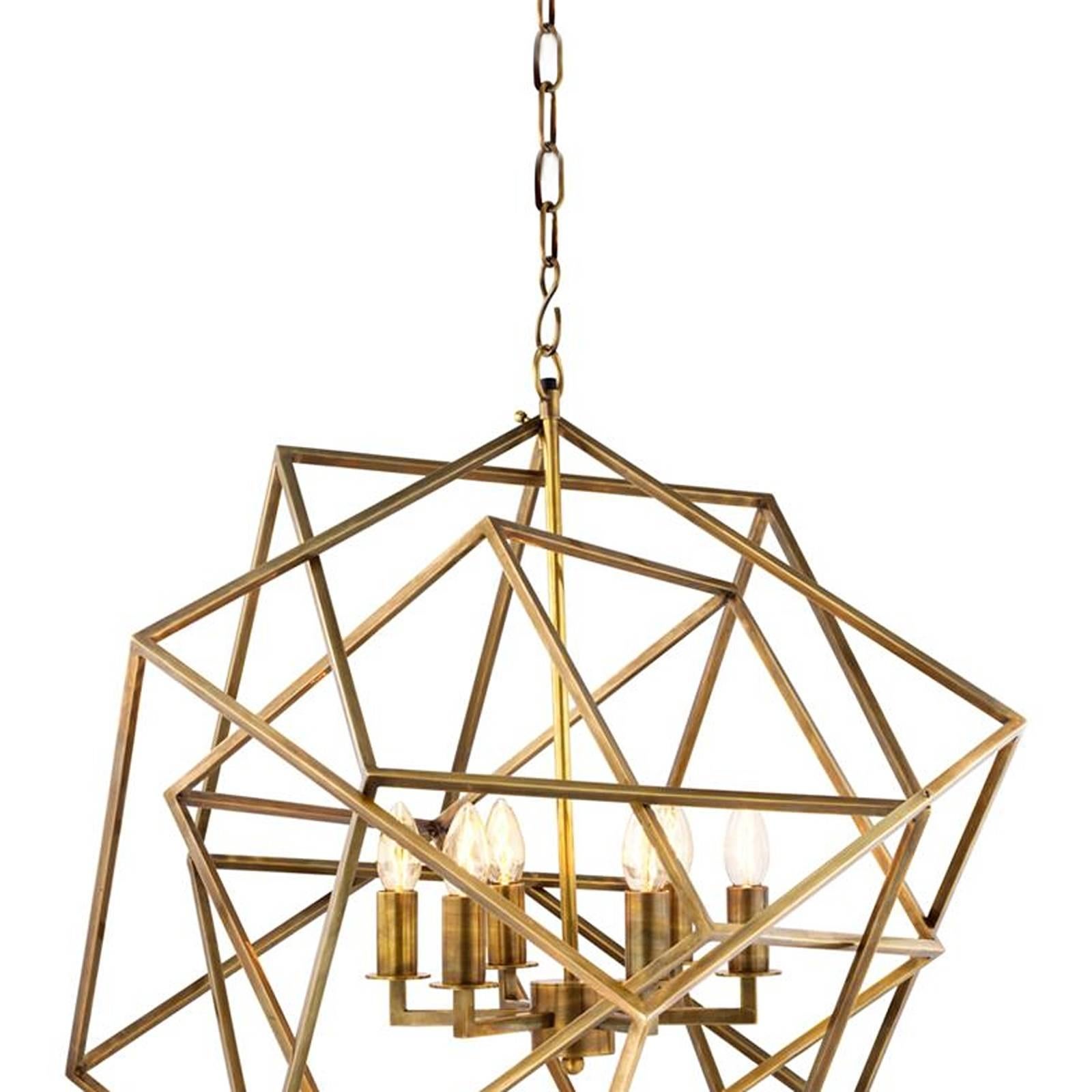 Chandelier so cube with structure in vintage
brass finish. Six bulbs lamp holder type E14,
max 40 Watts. Bulbs not included. Adjustable
chain: 150cm.
Also available in nickel finish.
