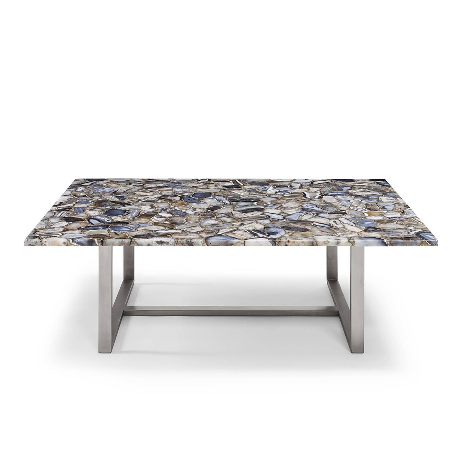 Table basse en pierre d'agate avec plateau en pierre d'agate véritable
sur une base en métal poli. Chaque pièce est unique car
ils sont fabriqués à la main.
