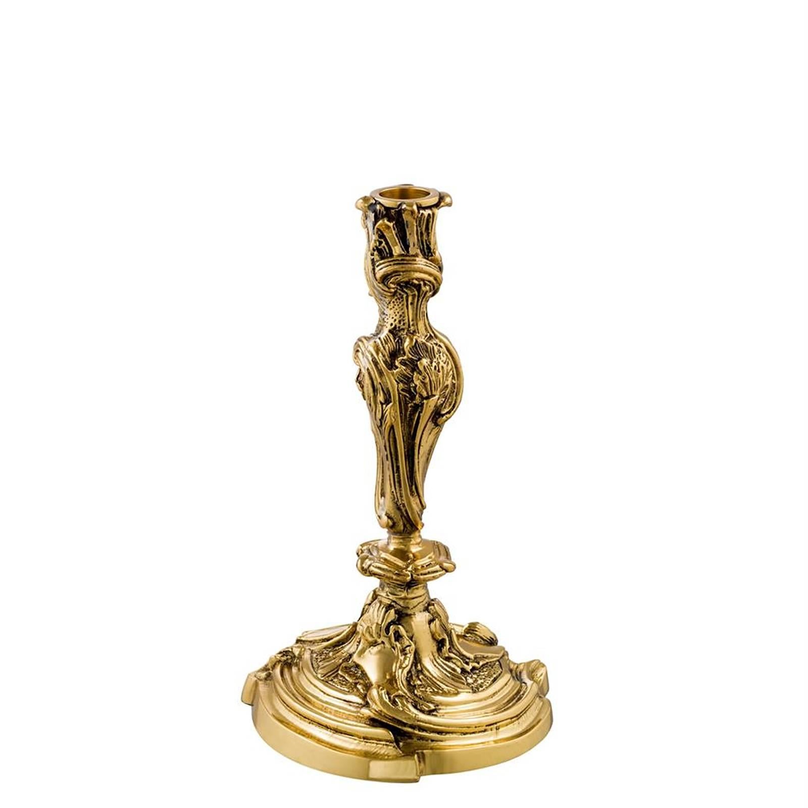 Candle holder Brazio in antique gold finish.
Also available in antique silver plated finish.
Candle not included.
