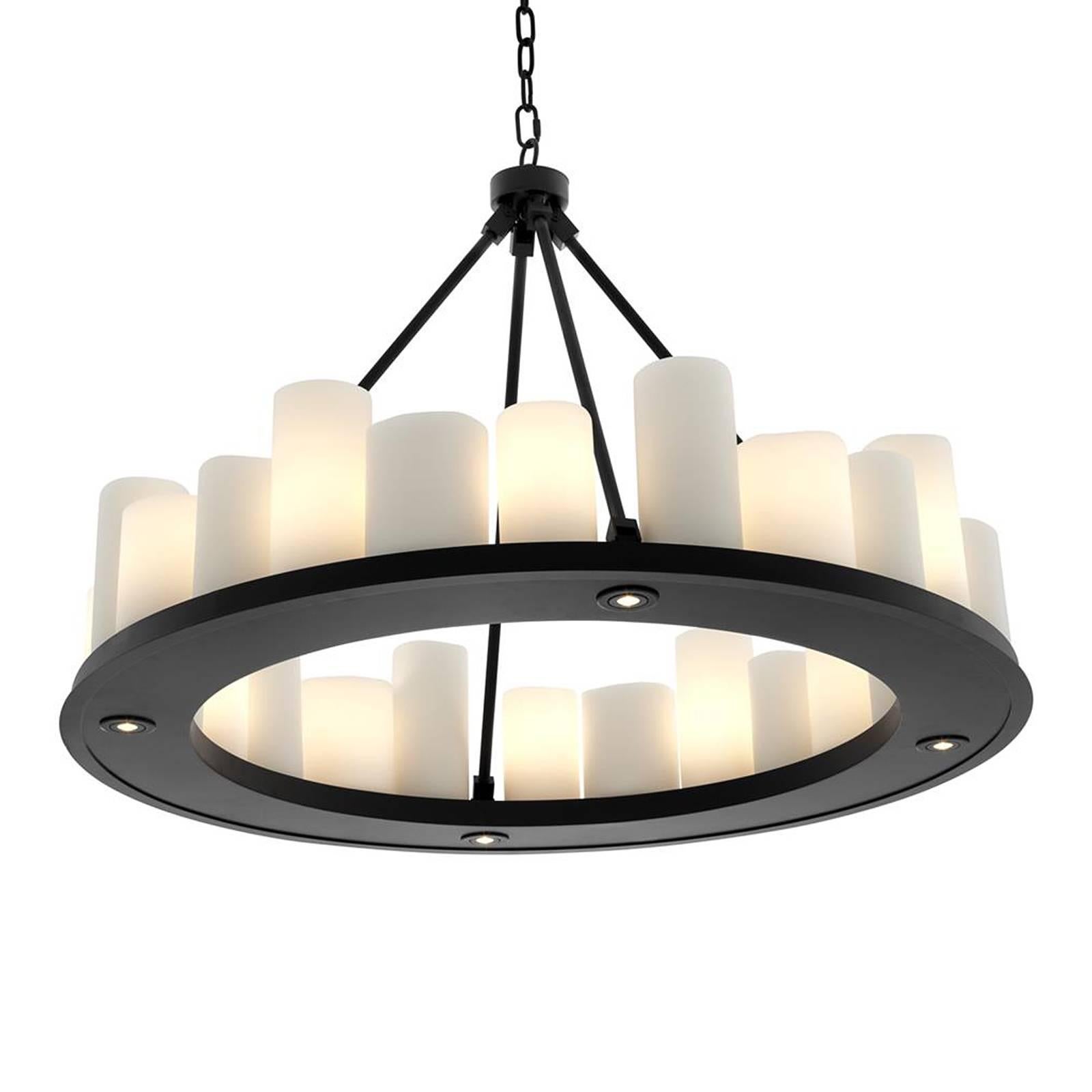 Candle LED Light Chandelier in Black Finish In Excellent Condition In Paris, FR