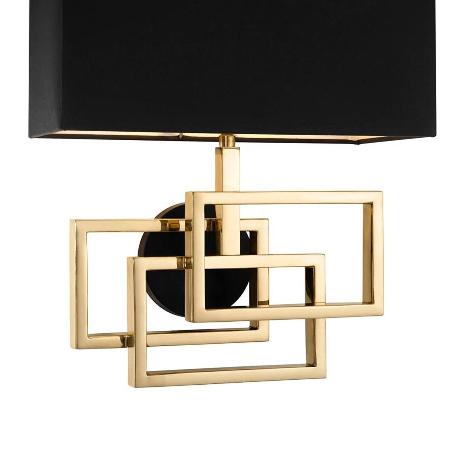 Wall lamp frames with structure in polished brass.
1 bulb, lamp holder type E14, max 40 watt. Including
black shade. Bulb not included.
Also available with structure in nickel finish. Also
available in table lamp frames.
