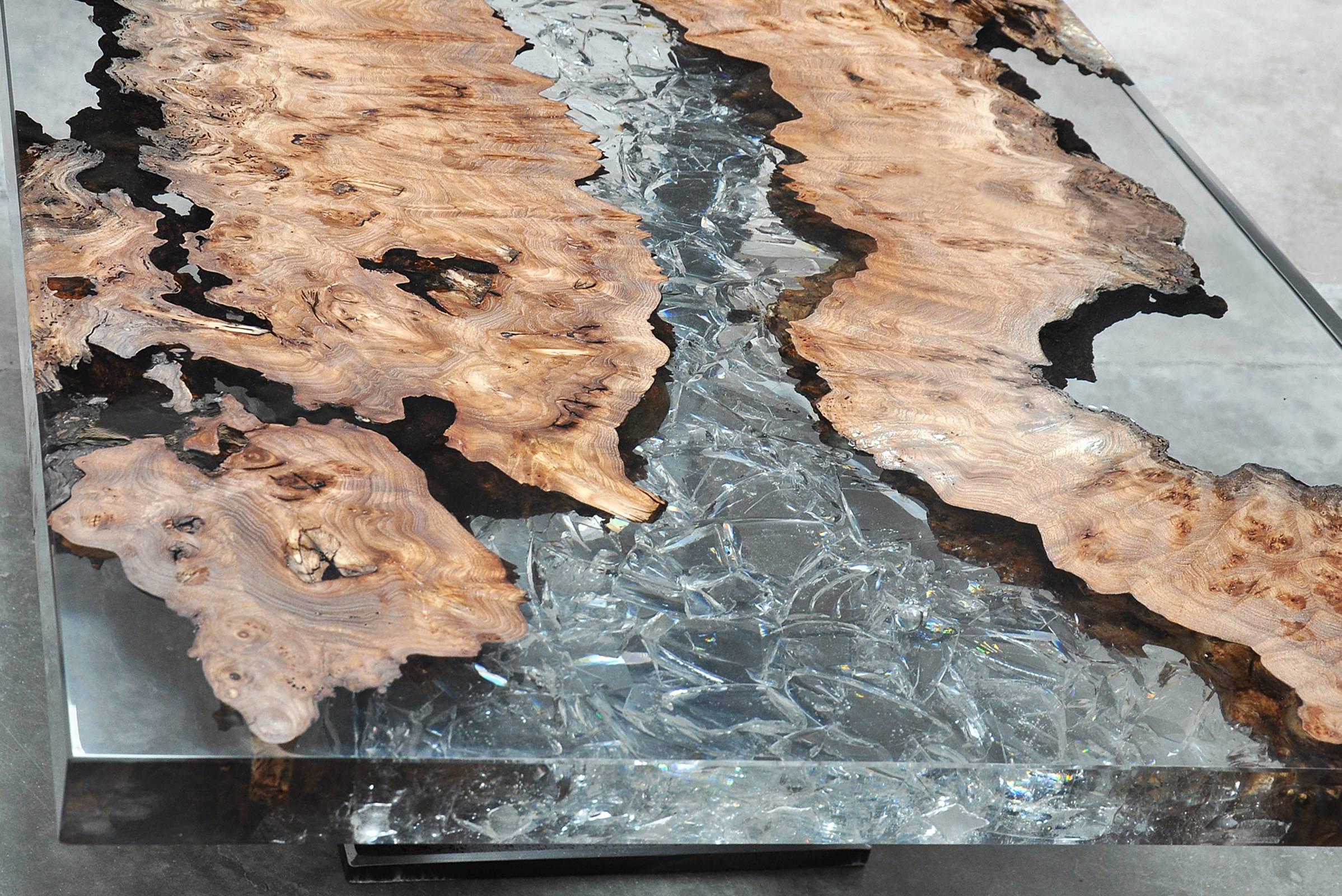 Elm Brambles and Glacier Resin Coffee Table In Excellent Condition In Paris, FR