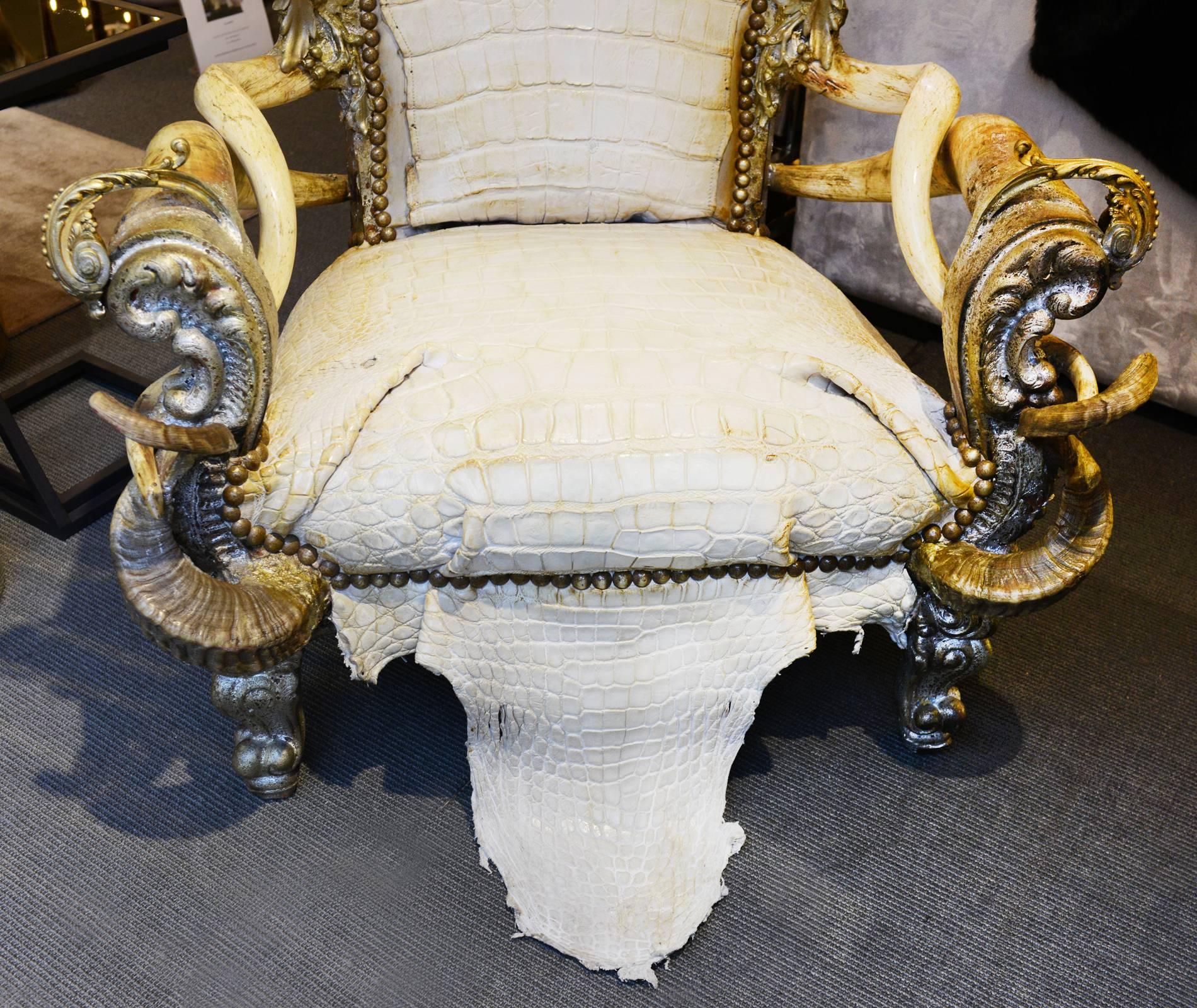 Croco White King Armchair In Excellent Condition In Paris, FR